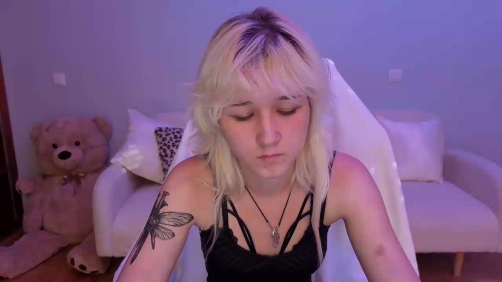 Gallery image thumbnail from Liliia's myfreecams stream on, 05/25/2026, 17:24 image 3 of 20