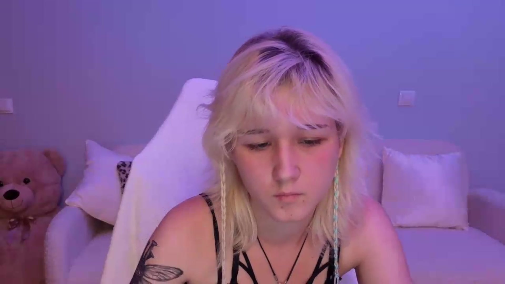Gallery image thumbnail from Liliia's myfreecams stream on, 05/25/2026, 20:12 image 5 of 20