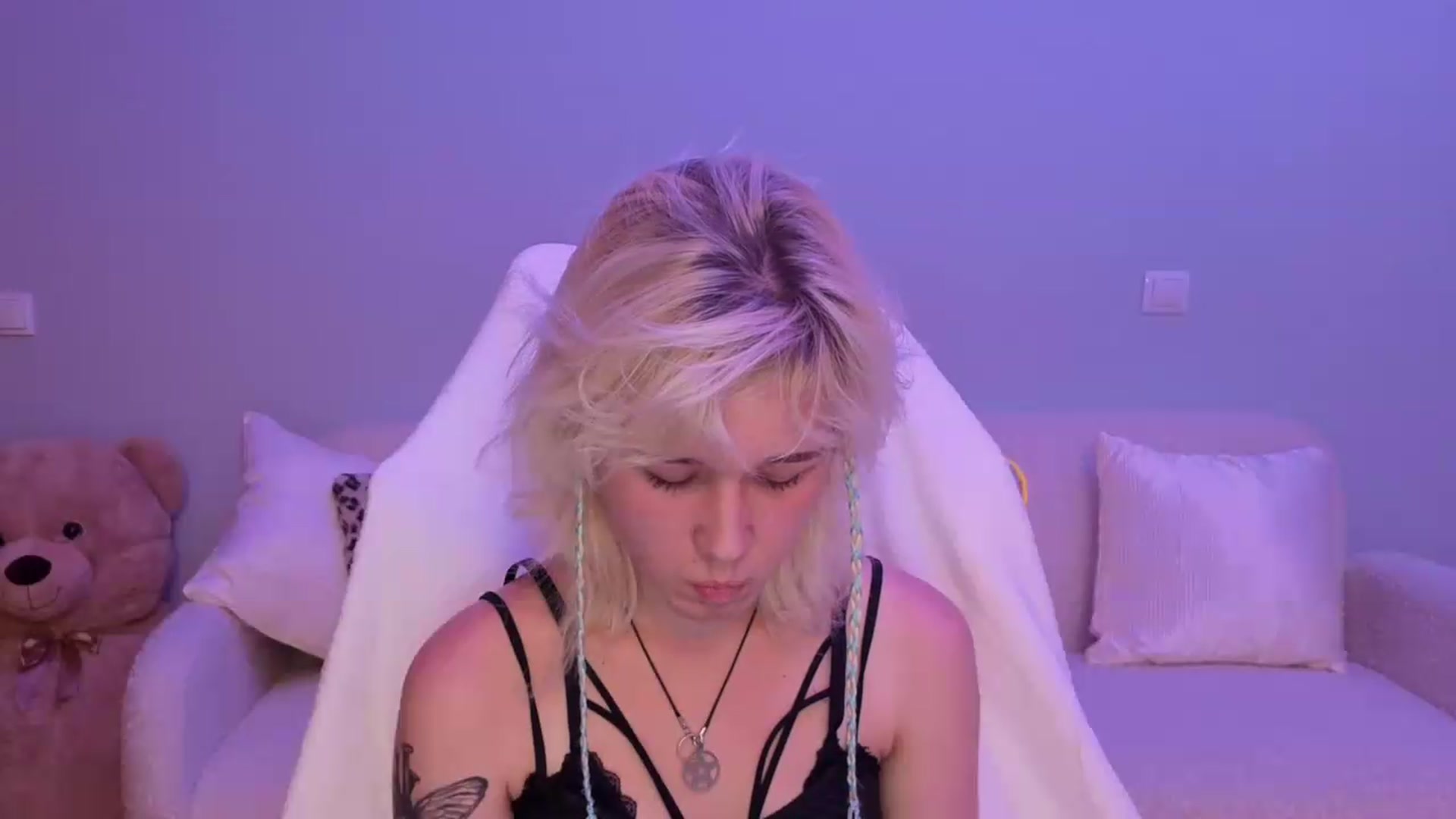 Gallery image thumbnail from Liliia's myfreecams stream on, 05/25/2026, 20:12 image 15 of 20