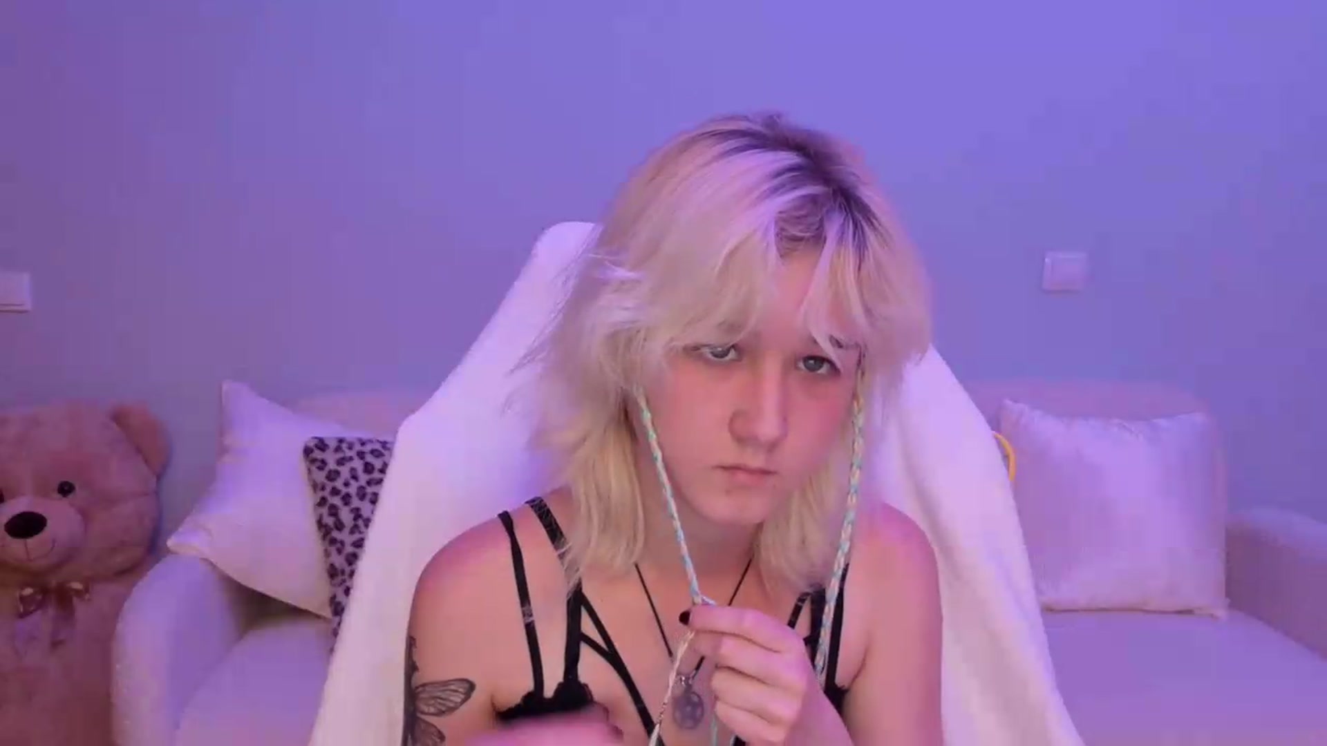 Gallery image thumbnail from Liliia's myfreecams stream on, 05/25/2026, 20:12 image 12 of 20