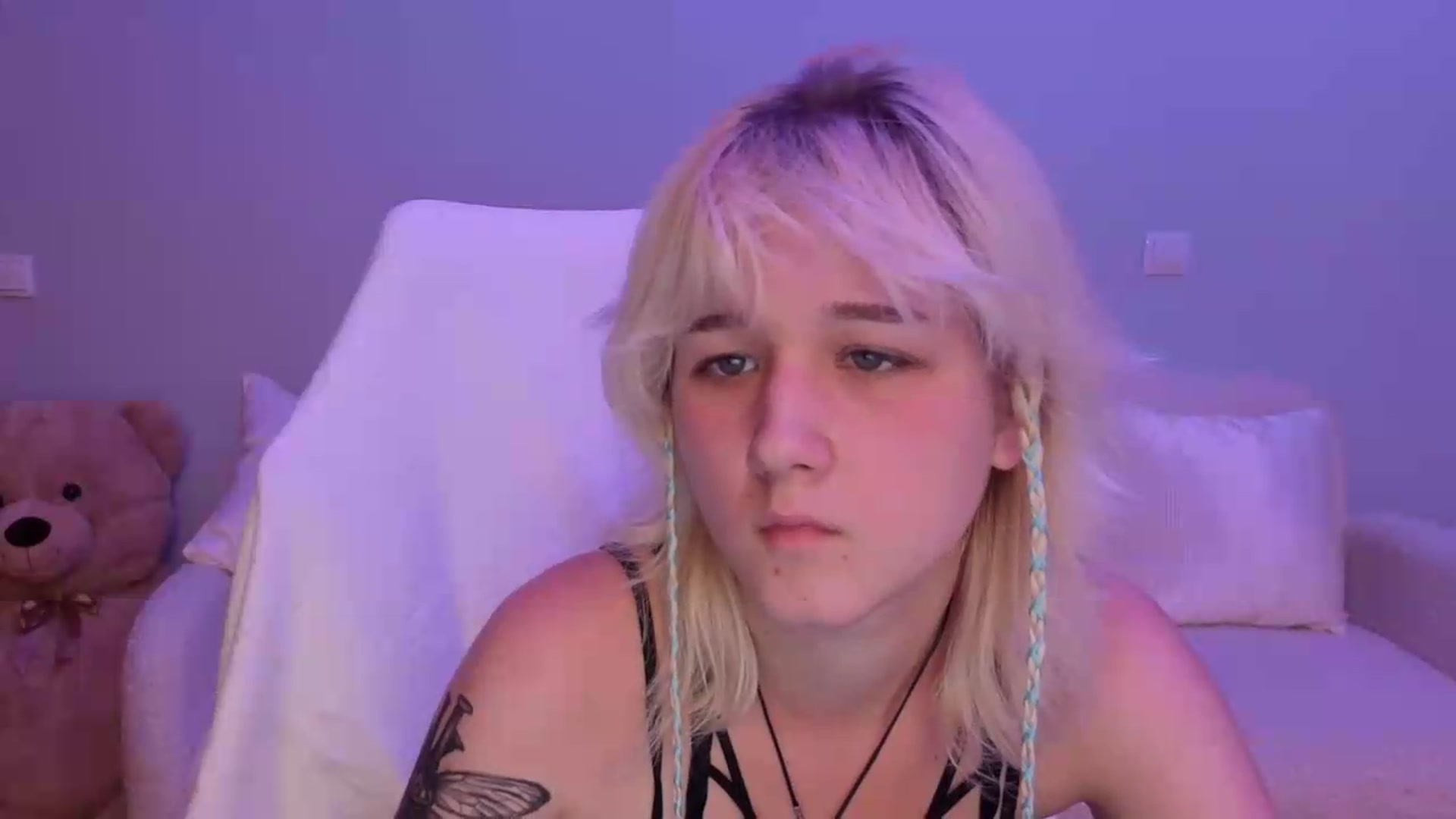 Gallery image thumbnail from Liliia's myfreecams stream on, 05/25/2026, 20:12 image 19 of 20