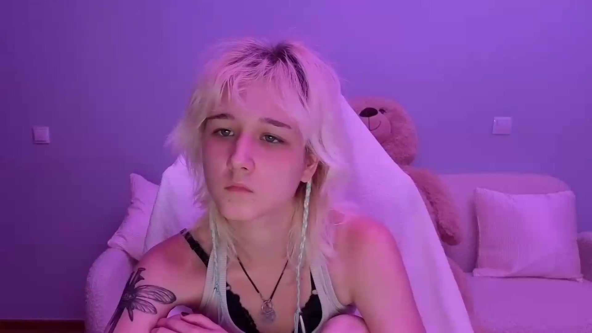 Gallery image thumbnail from Liliia's myfreecams stream on, 05/26/2026, 20:17 image 19 of 20