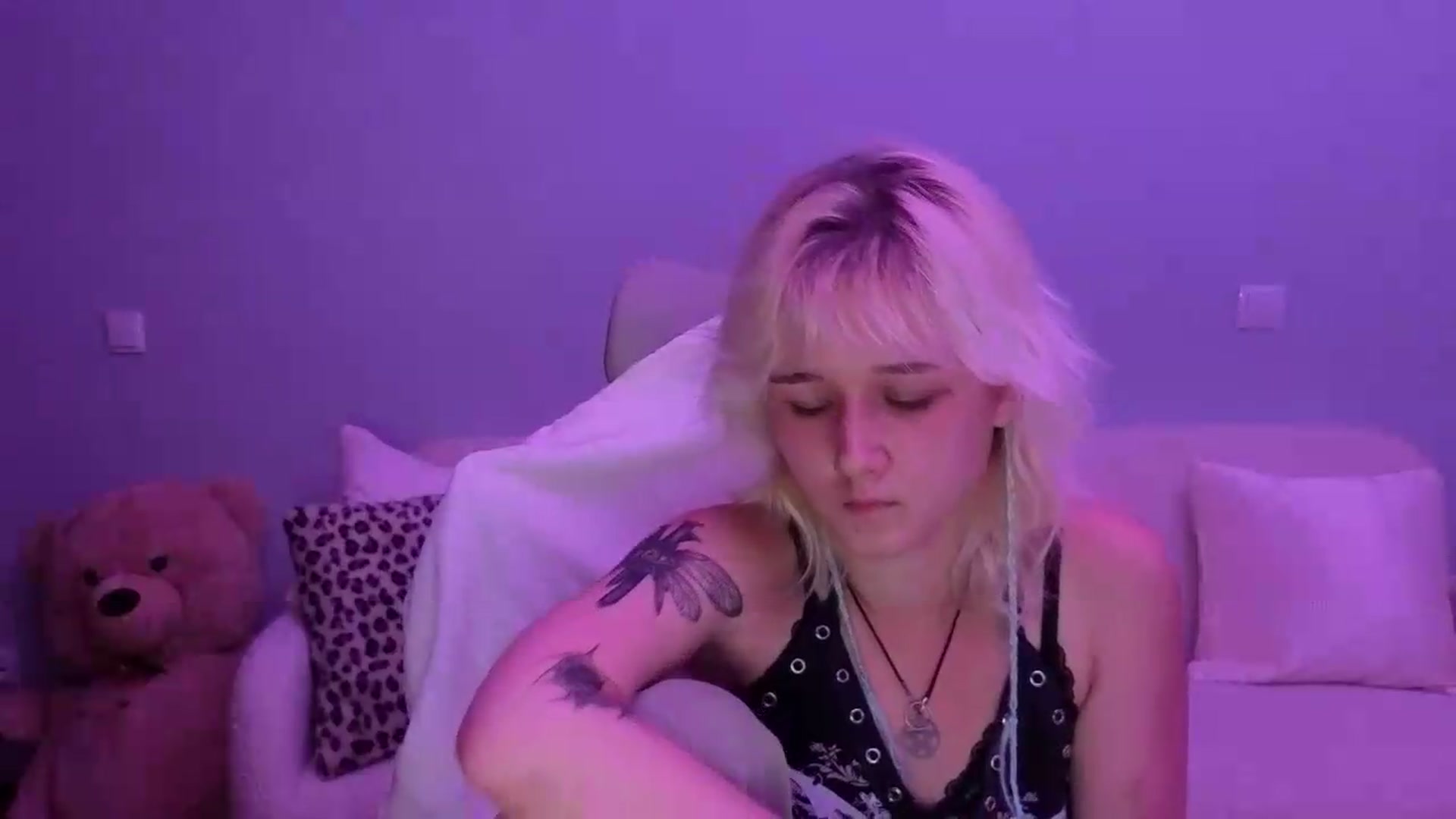 Gallery image thumbnail from Liliia's myfreecams stream on, 05/27/2026, 18:59 image 20 of 20