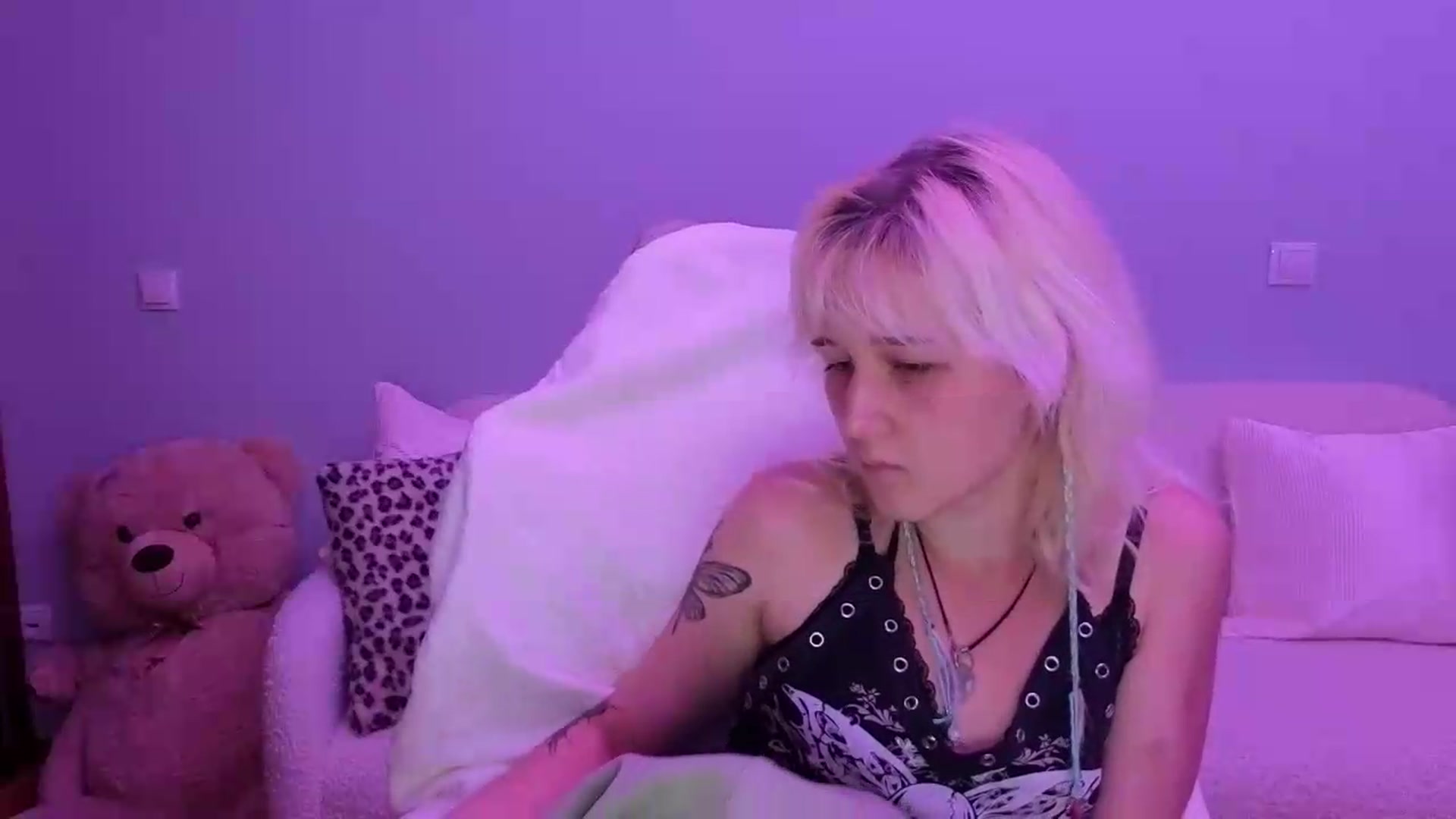 Gallery image thumbnail from Liliia's myfreecams stream on, 05/27/2026, 18:59 image 19 of 20