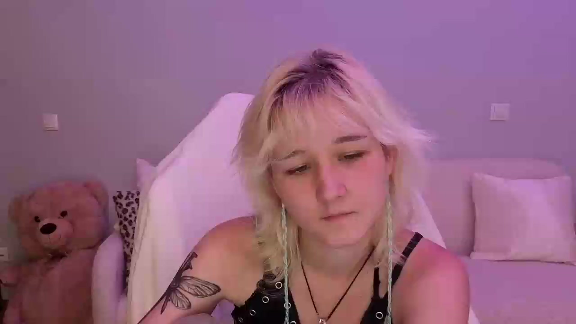 Gallery image thumbnail from Liliia's myfreecams stream on, 05/27/2026, 18:59 image 1 of 20