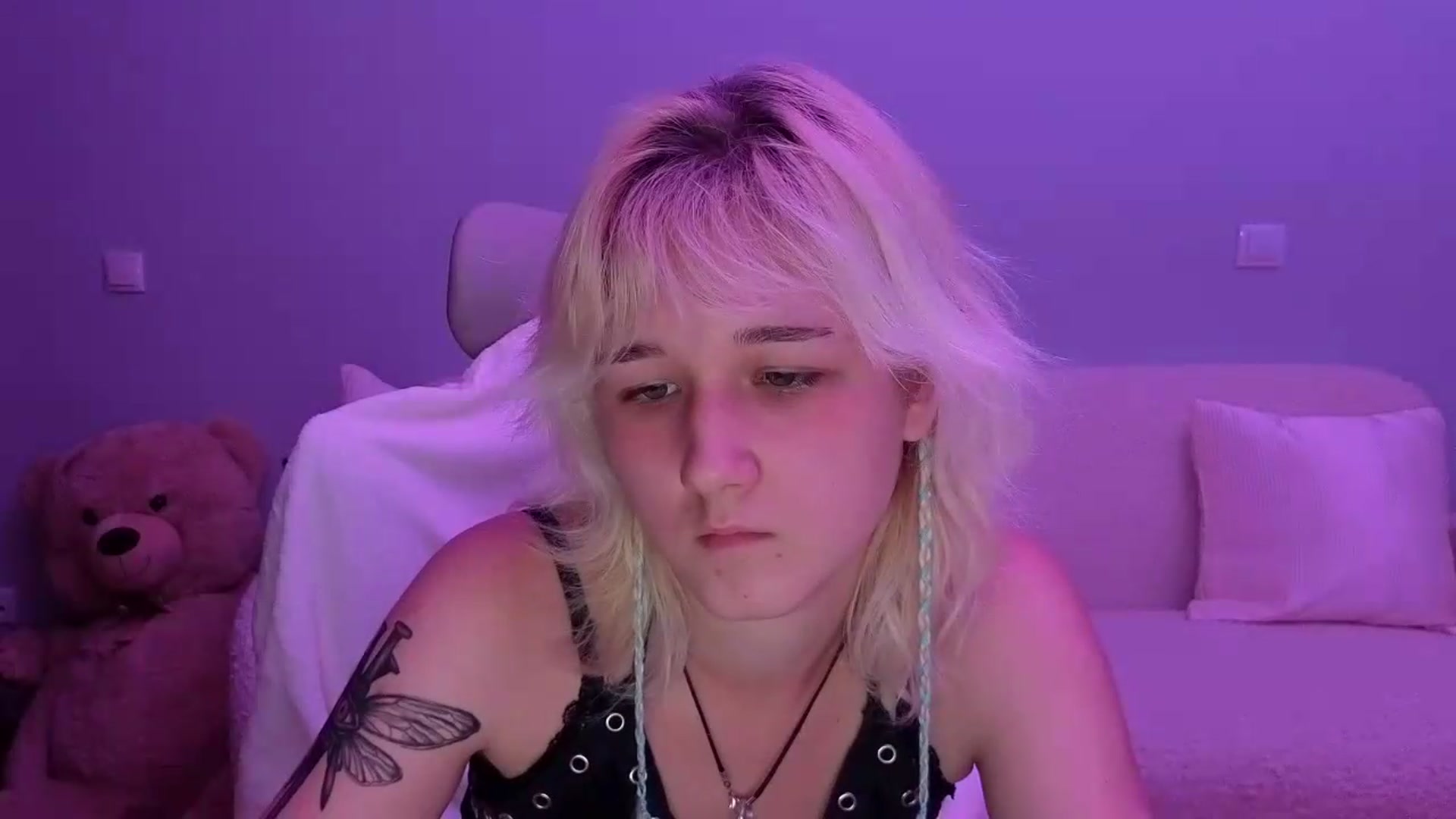 Gallery image thumbnail from Liliia's myfreecams stream on, 05/27/2026, 21:10 image 2 of 20