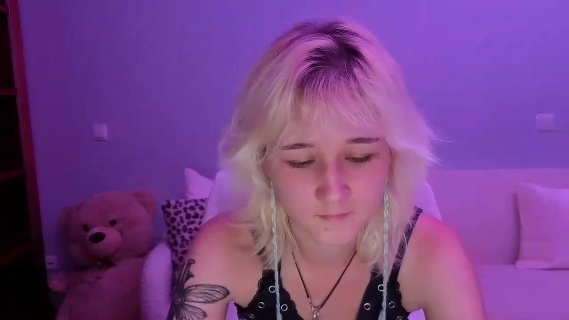 Gallery image thumbnail from Liliia's myfreecams stream on, 05/27/2026, 21:10 image 9 of 20