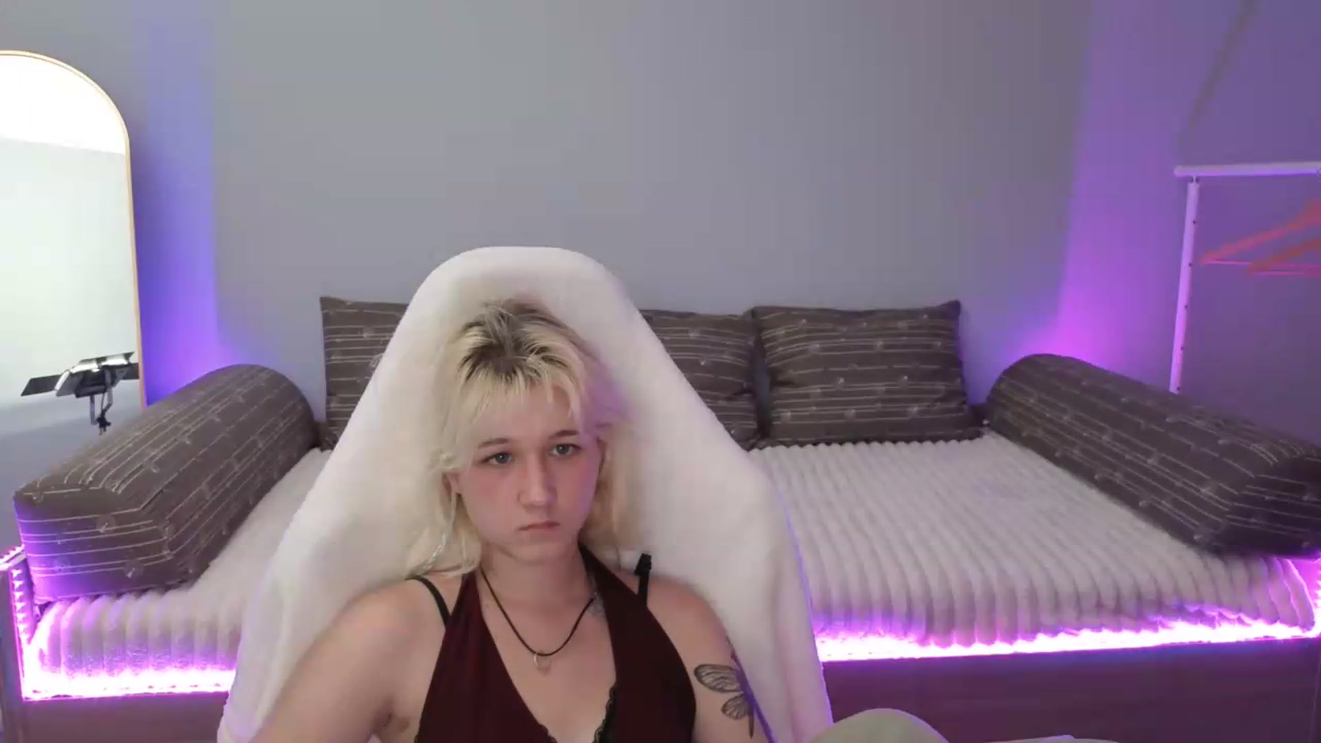Gallery image thumbnail from Liliia's myfreecams stream on, 05/28/2026, 21:37 image 16 of 20