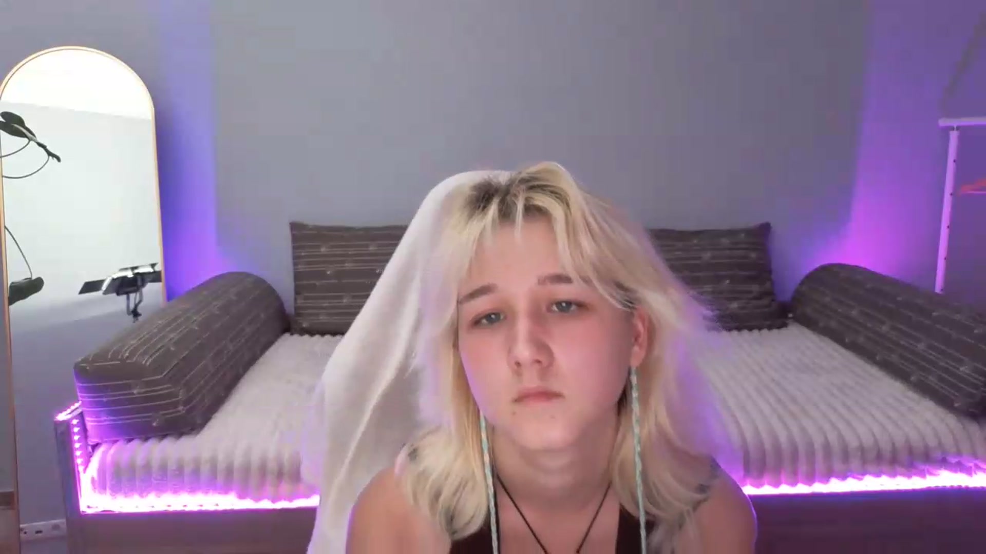 Gallery image thumbnail from Liliia's myfreecams stream on, 05/28/2026, 21:37 image 12 of 20