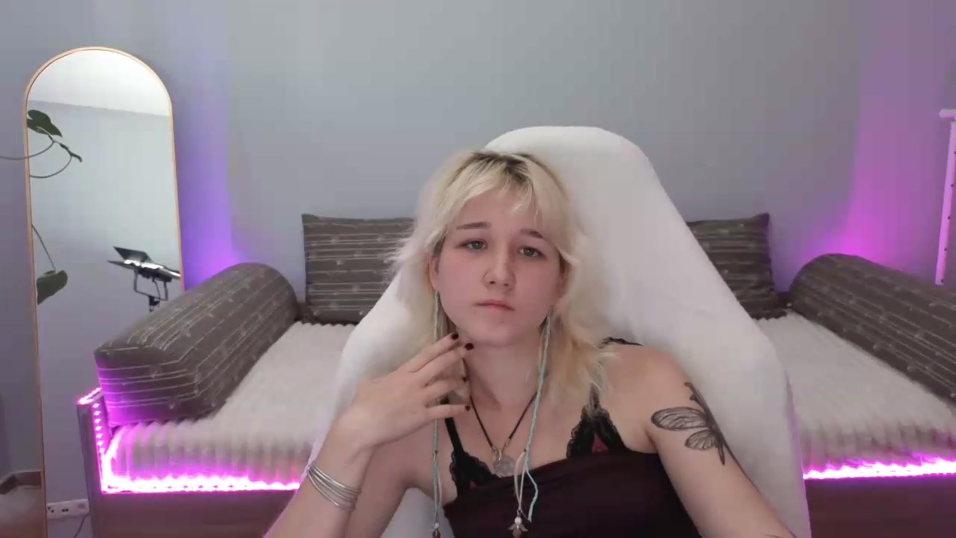 Gallery image thumbnail from Liliia's myfreecams stream on, 05/29/2026, 17:12 image 19 of 20