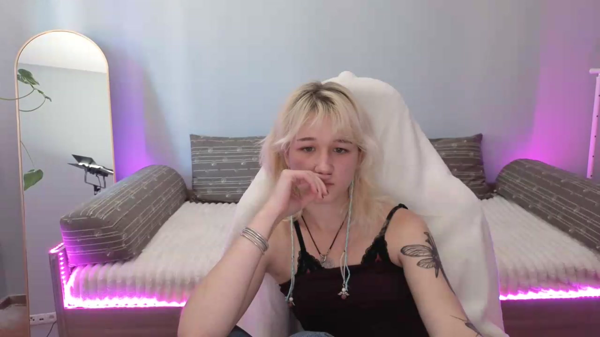 Gallery image thumbnail from Liliia's myfreecams stream on, 05/29/2026, 17:12 image 7 of 20