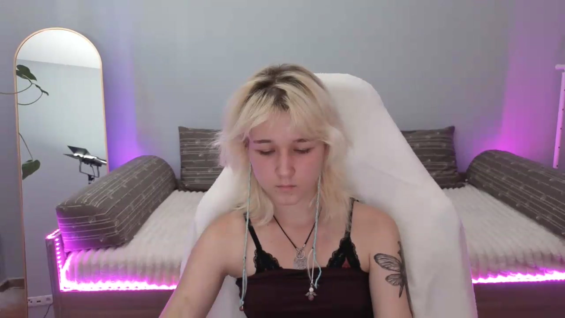 Gallery image thumbnail from Liliia's myfreecams stream on, 05/29/2026, 17:12 image 18 of 20
