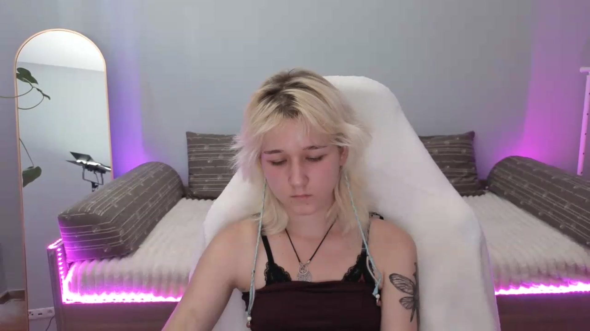 Gallery image thumbnail from Liliia's myfreecams stream on, 05/29/2026, 17:12 image 16 of 20