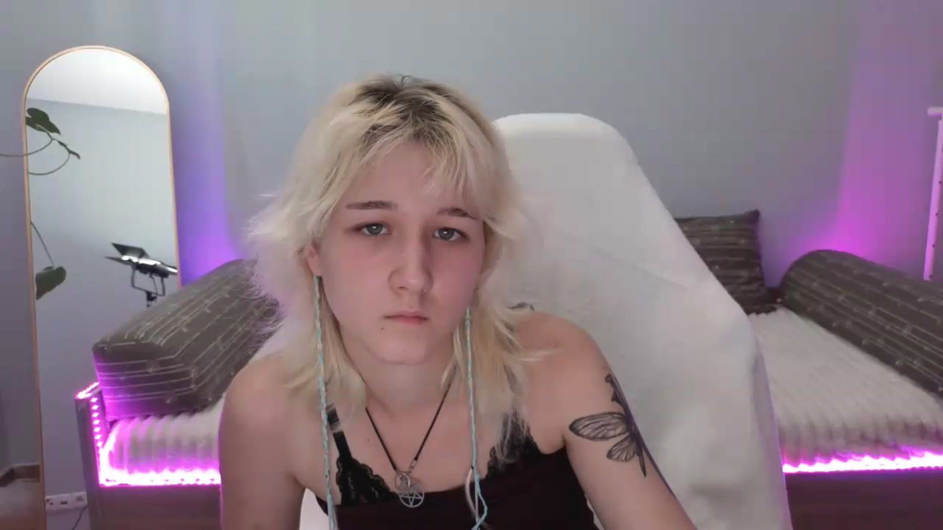 Gallery image thumbnail from Liliia's myfreecams stream on, 05/29/2026, 17:12 image 15 of 20