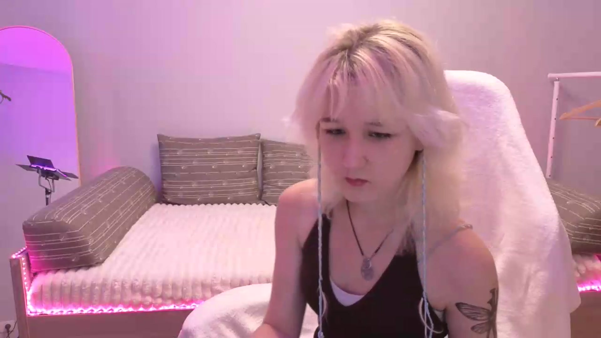 Gallery image thumbnail from Liliia's myfreecams stream on, 05/30/2026, 12:28 image 15 of 20