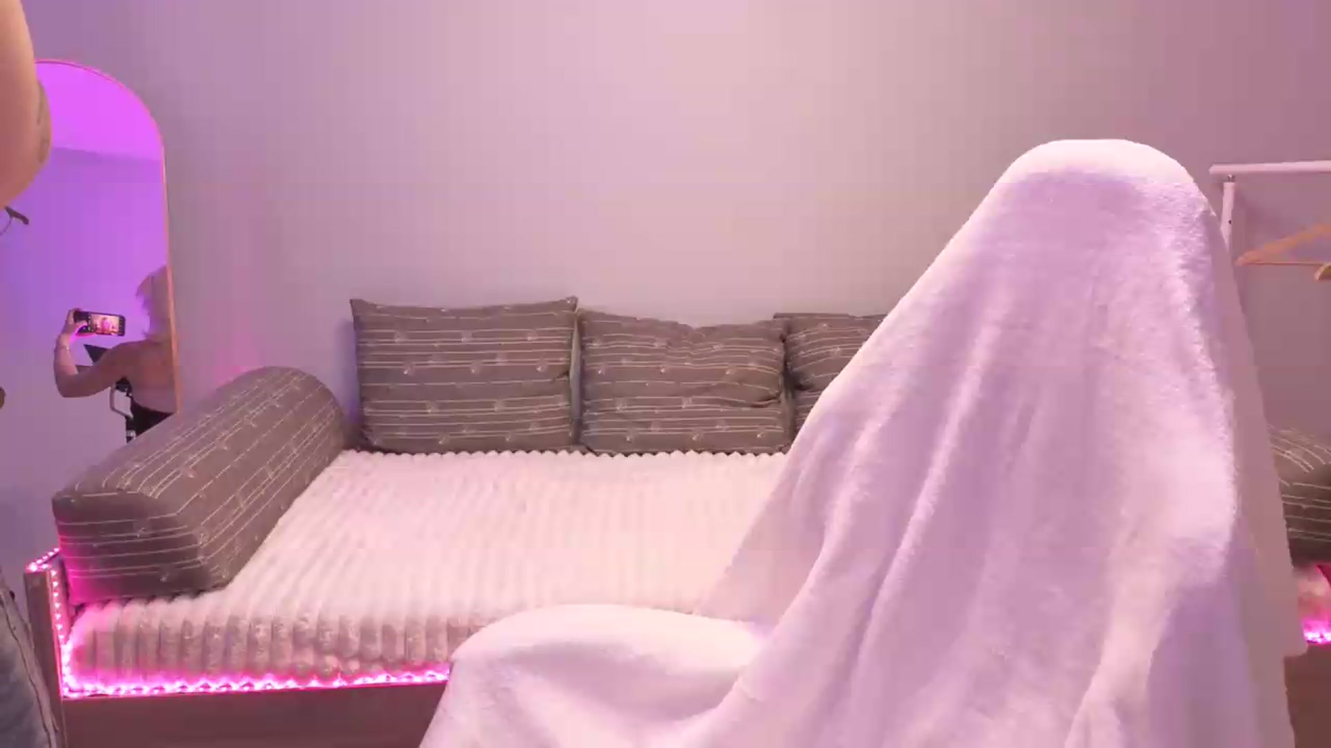Gallery image thumbnail from Liliia's myfreecams stream on, 05/30/2026, 12:28 image 3 of 20