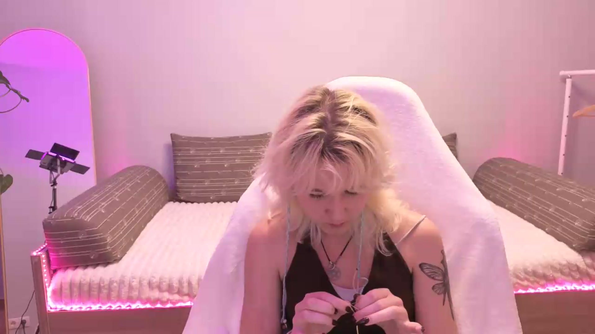 Gallery image thumbnail from Liliia's myfreecams stream on, 05/30/2026, 17:37 image 10 of 20