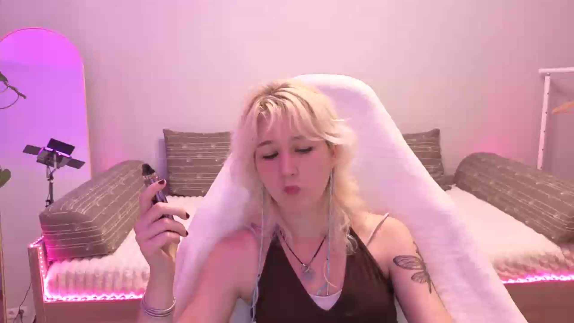 Gallery image thumbnail from Liliia's myfreecams stream on, 05/30/2026, 17:37 image 8 of 20