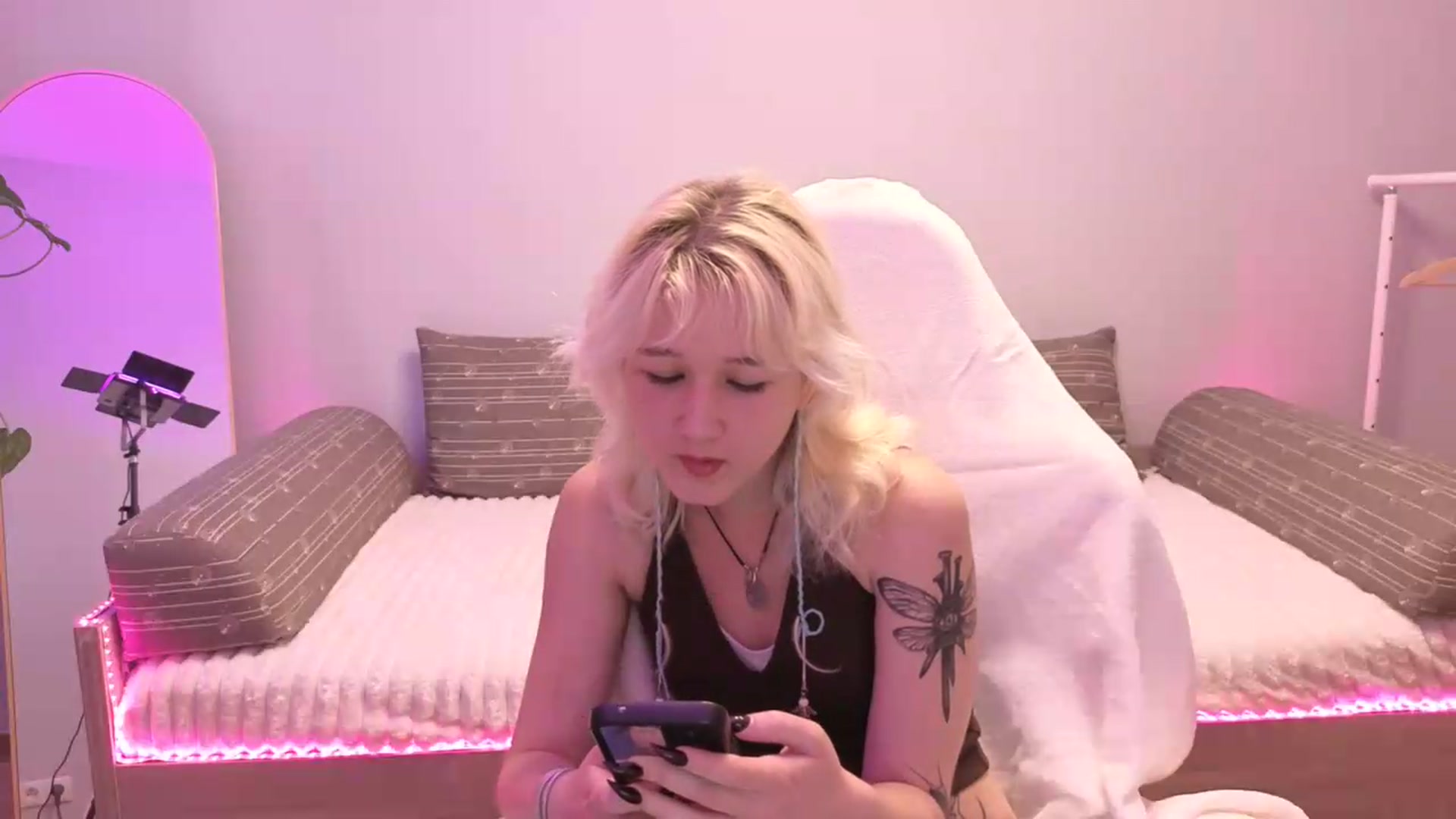 Gallery image thumbnail from Liliia's myfreecams stream on, 05/30/2026, 17:37 image 2 of 20