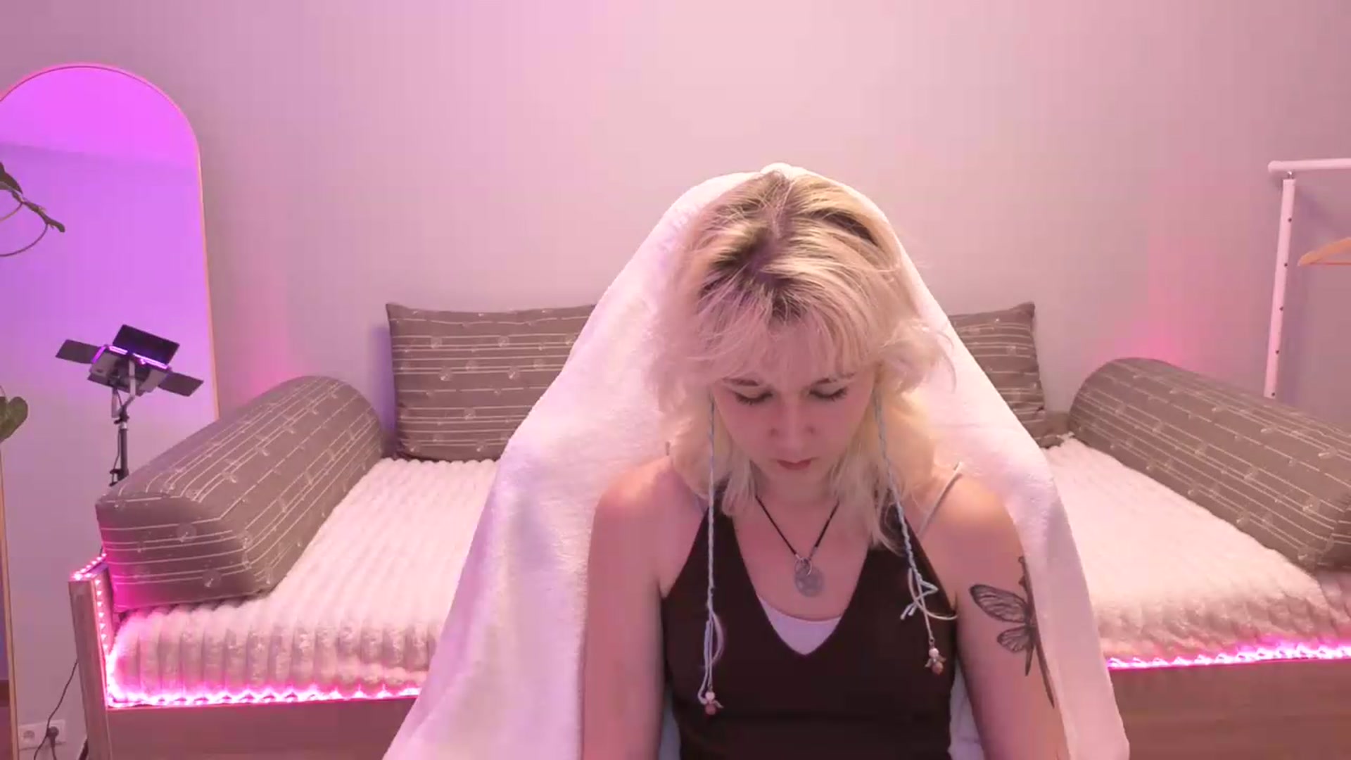 Gallery image thumbnail from Liliia's myfreecams stream on, 05/30/2026, 18:41 image 2 of 20