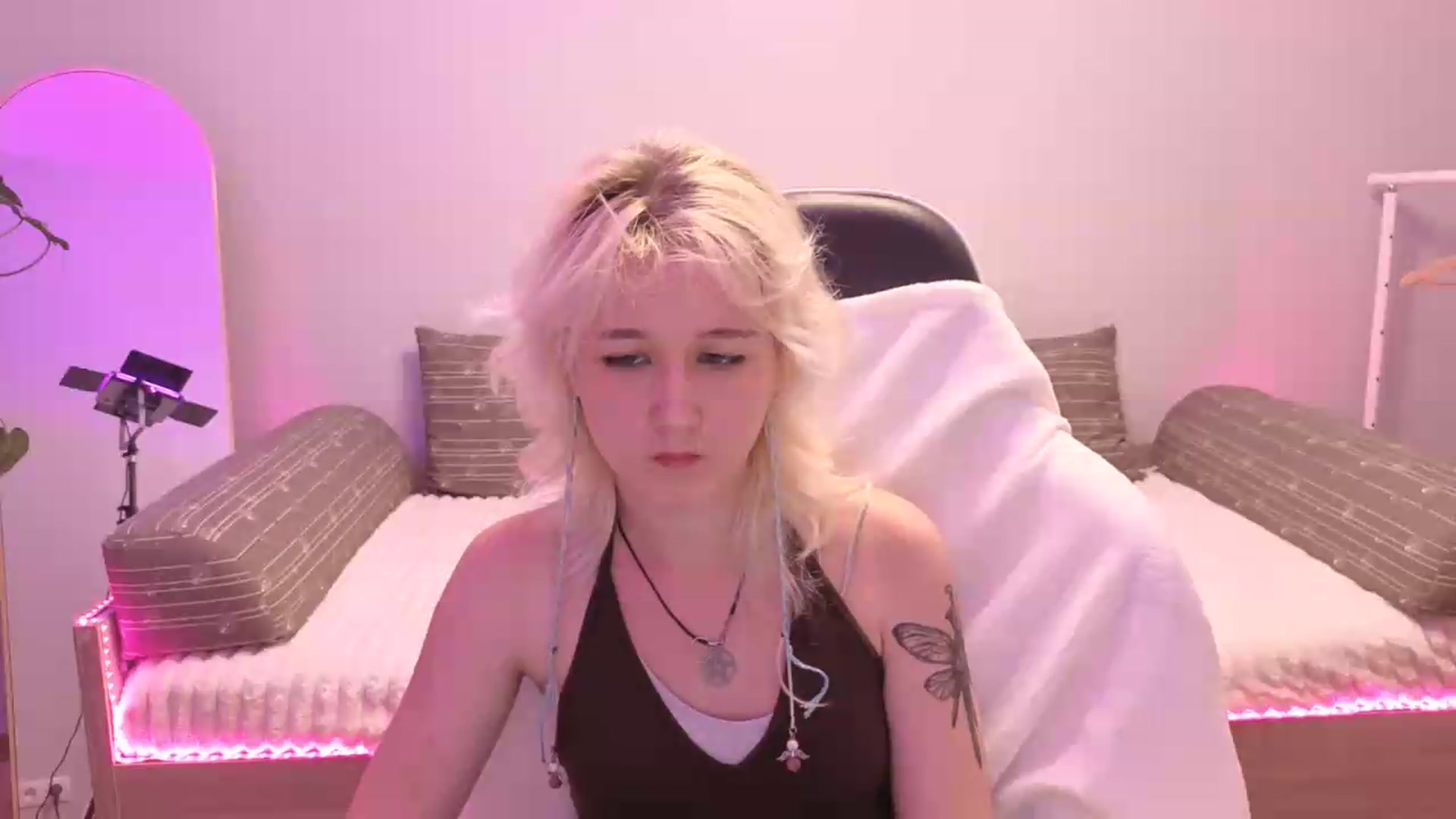 Gallery image thumbnail from Liliia's myfreecams stream on, 05/30/2026, 18:41 image 16 of 20