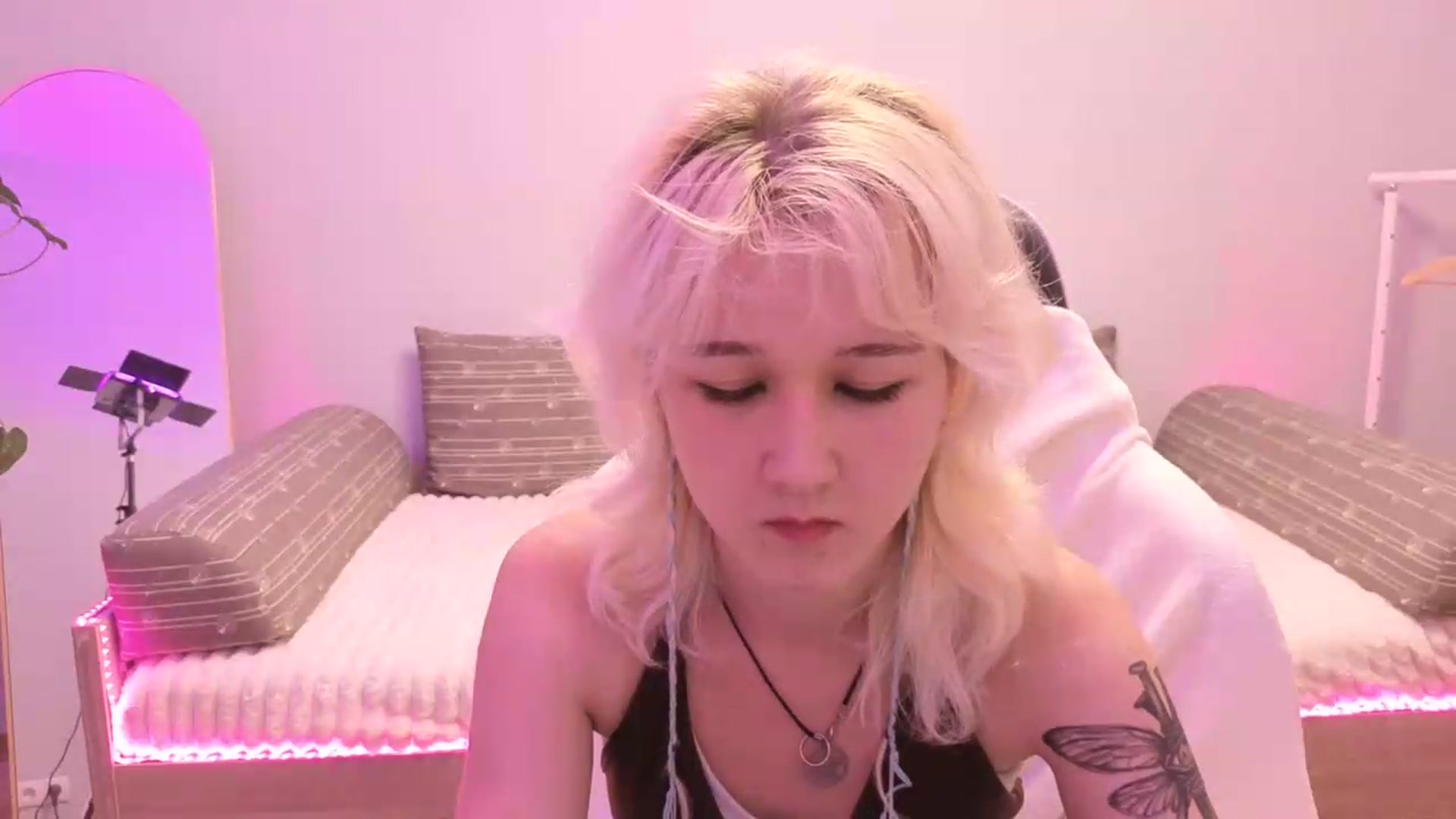 Gallery image thumbnail from Liliia's myfreecams stream on, 05/30/2026, 18:41 image 17 of 20