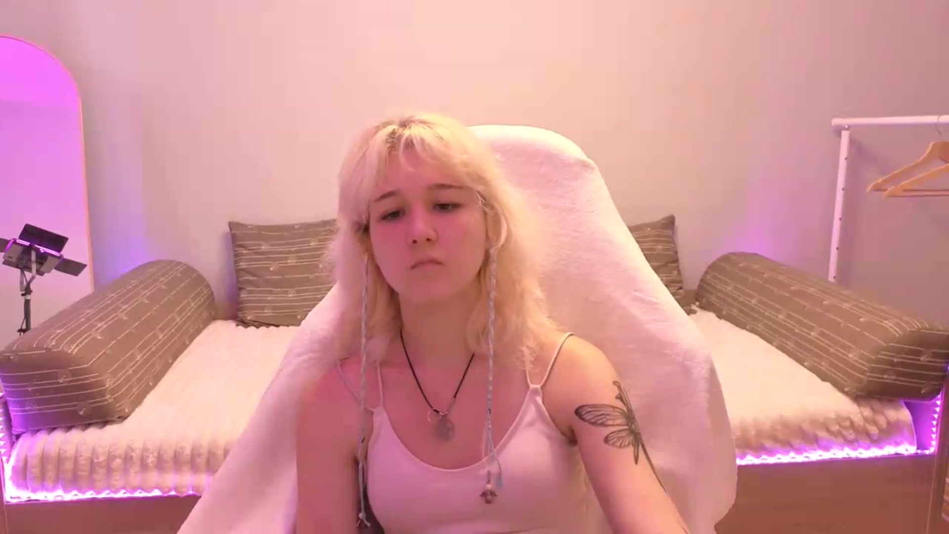 Gallery image thumbnail from Liliia's myfreecams stream on, 05/31/2026, 12:52 image 16 of 20