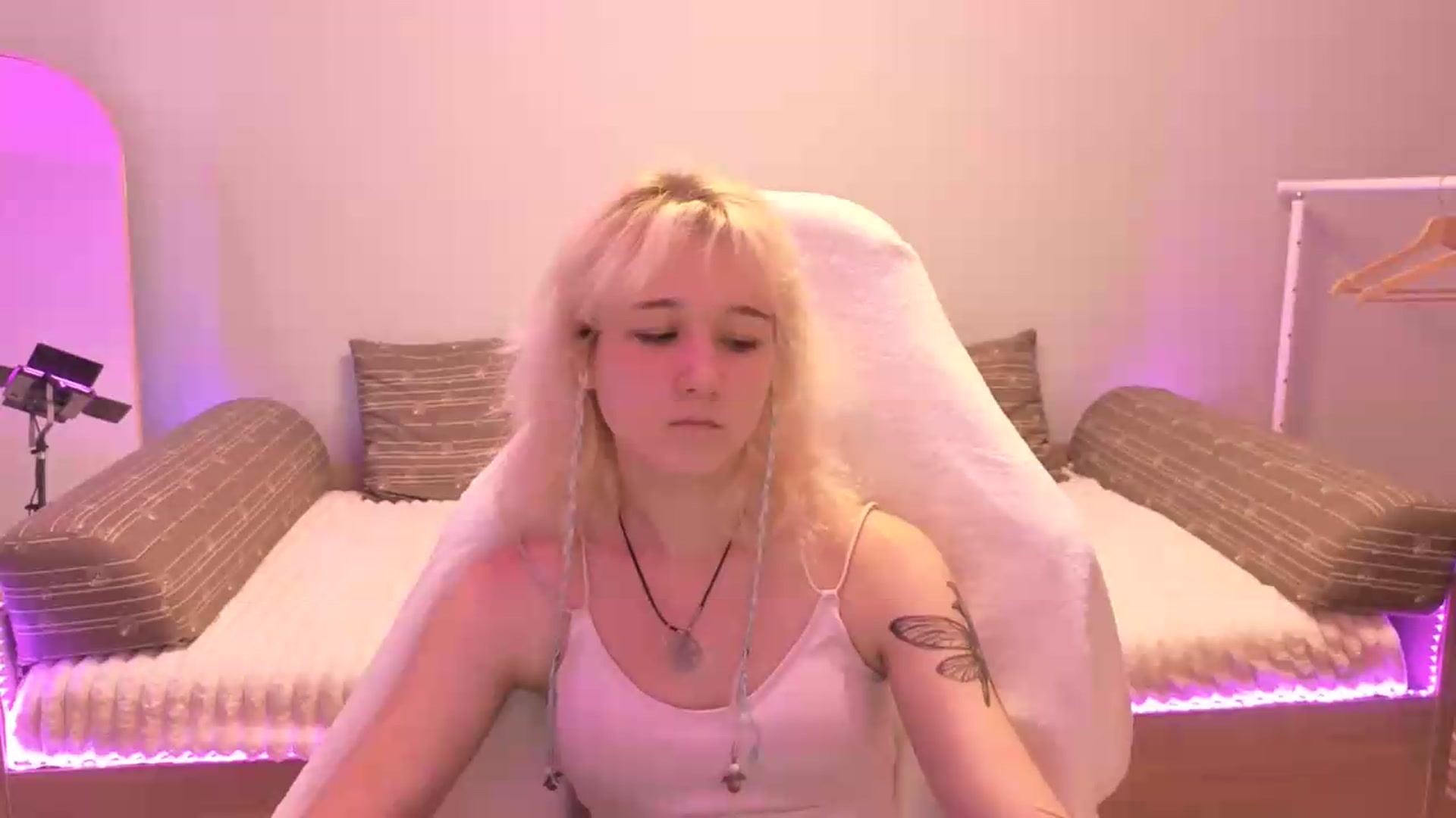 Gallery image thumbnail from Liliia's myfreecams stream on, 05/31/2026, 12:52 image 15 of 20