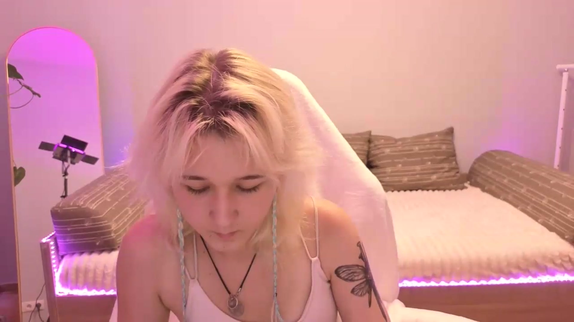 Gallery image thumbnail from Liliia's myfreecams stream on, 05/31/2026, 16:56 image 18 of 20