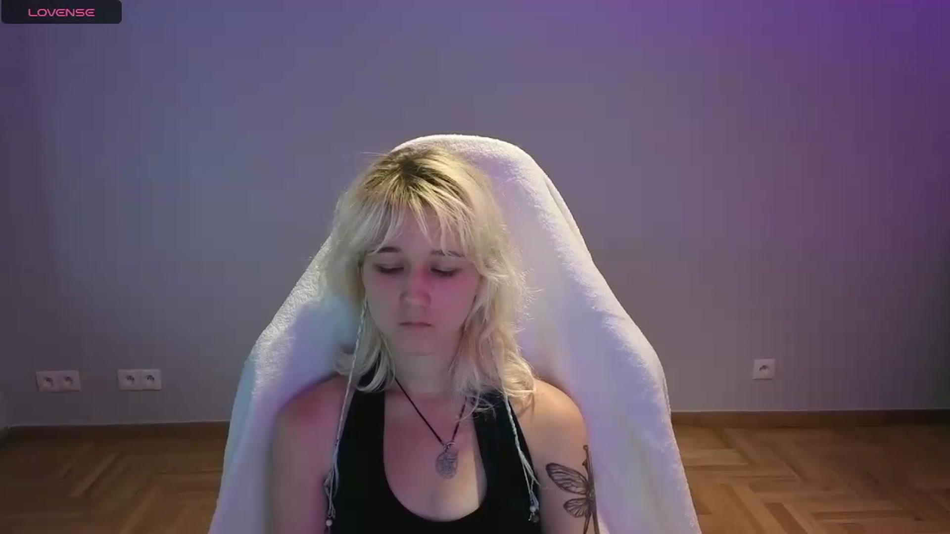 Gallery image thumbnail from Liliia's myfreecams stream on, 06/01/2026, 16:29 image 6 of 20