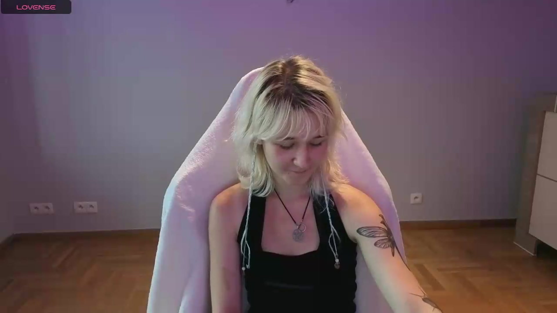 Gallery image thumbnail from Liliia's myfreecams stream on, 06/01/2026, 16:29 image 16 of 20