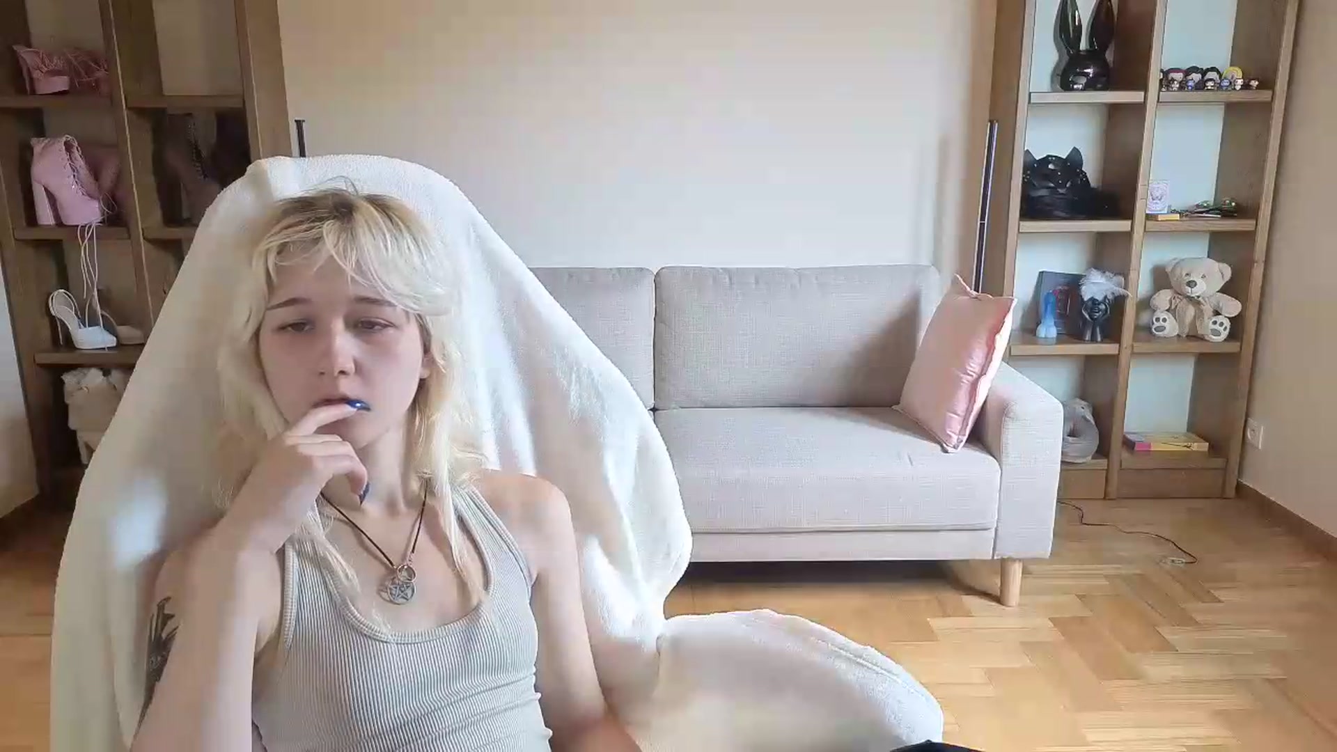 Gallery image thumbnail from Liliia's myfreecams stream on, 06/04/2026, 14:34 image 9 of 20