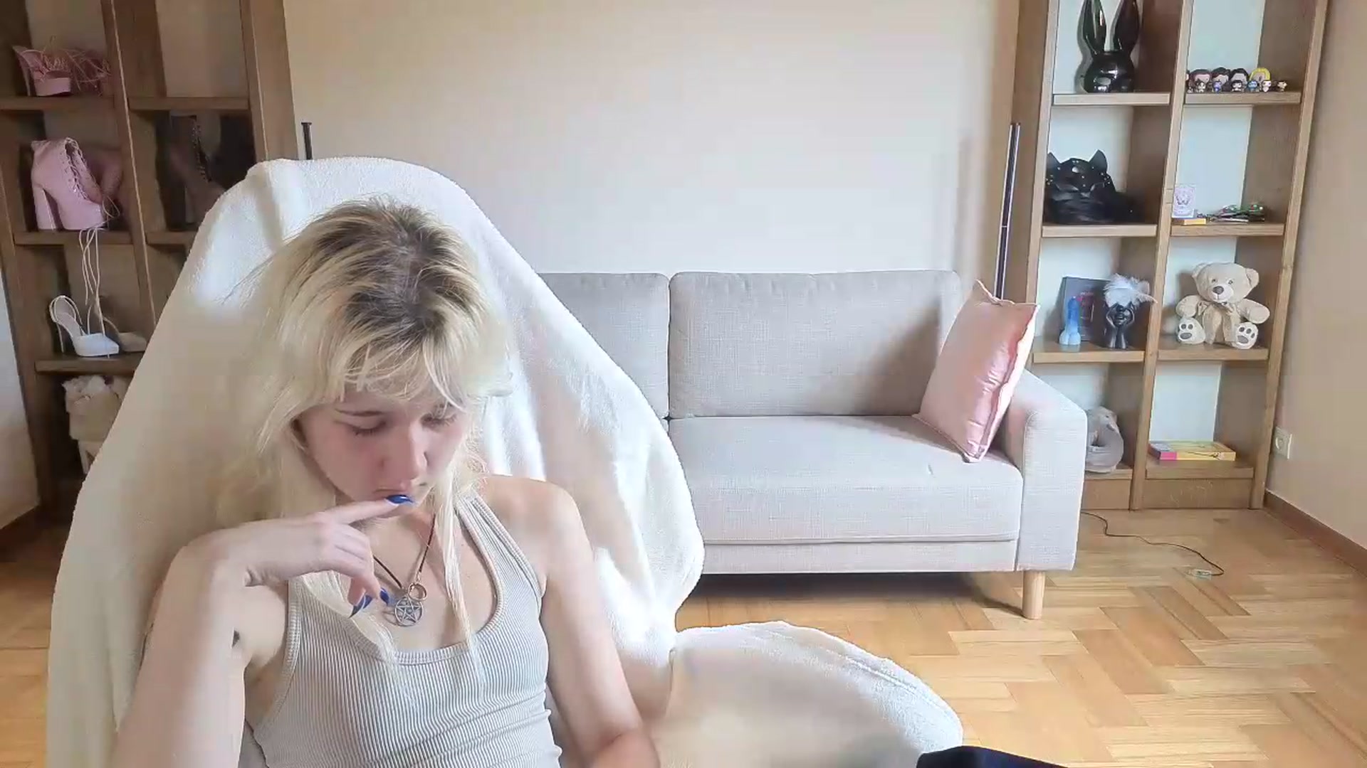 Gallery image thumbnail from Liliia's myfreecams stream on, 06/04/2026, 14:34 image 4 of 20