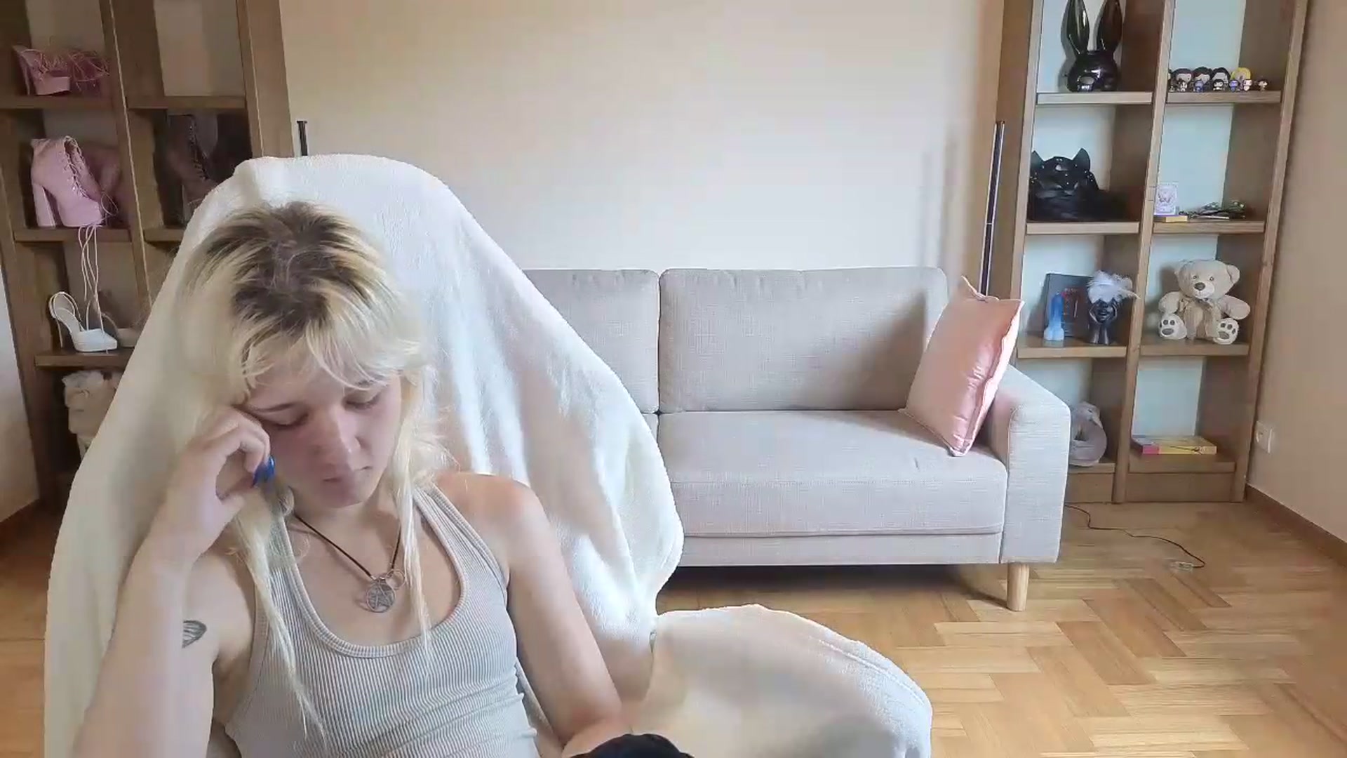 Gallery image thumbnail from Liliia's myfreecams stream on, 06/04/2026, 14:34 image 18 of 20