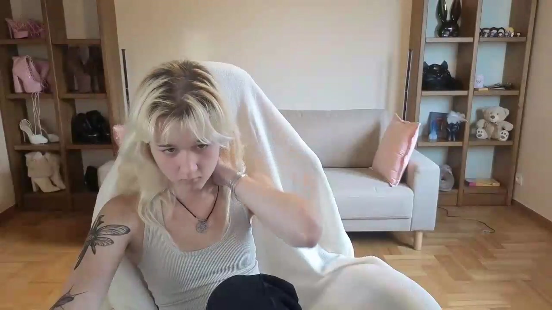 Gallery image thumbnail from Liliia's myfreecams stream on, 06/04/2026, 17:50 image 17 of 20