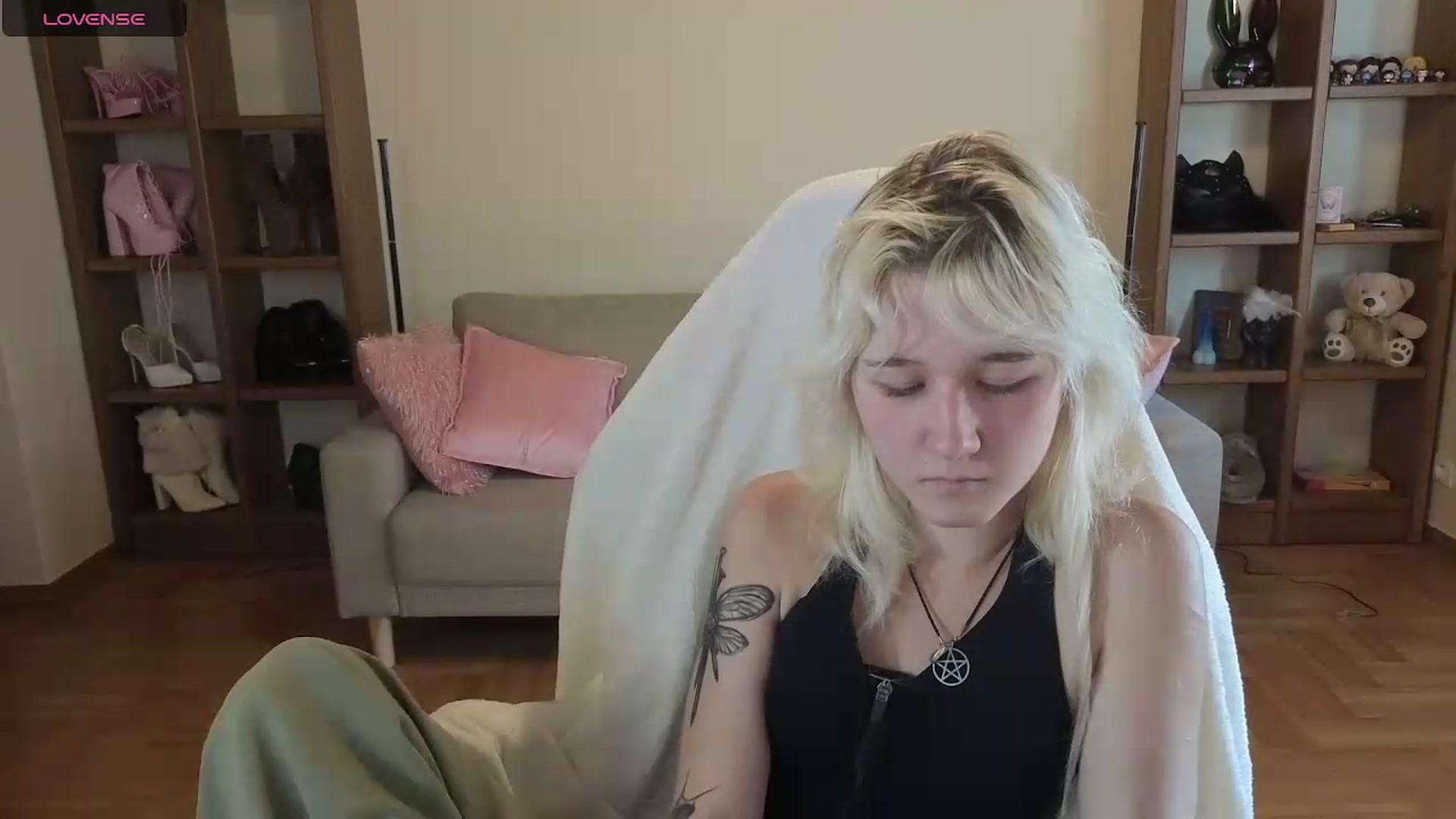 Gallery image thumbnail from Liliia's myfreecams stream on, 06/06/2026, 16:02 image 15 of 20