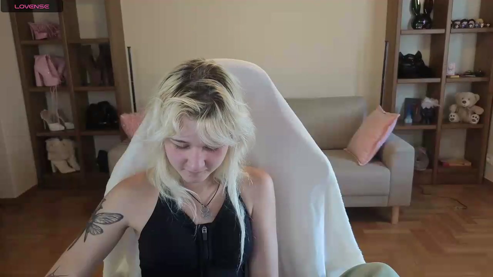 Gallery image thumbnail from Liliia's myfreecams stream on, 06/06/2026, 16:02 image 17 of 20