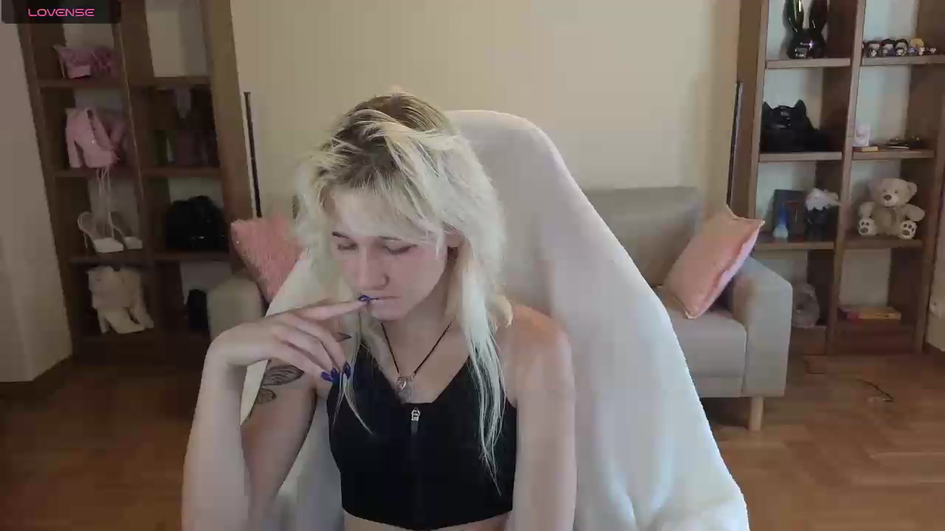 Gallery image thumbnail from Liliia's myfreecams stream on, 06/06/2026, 16:02 image 1 of 20
