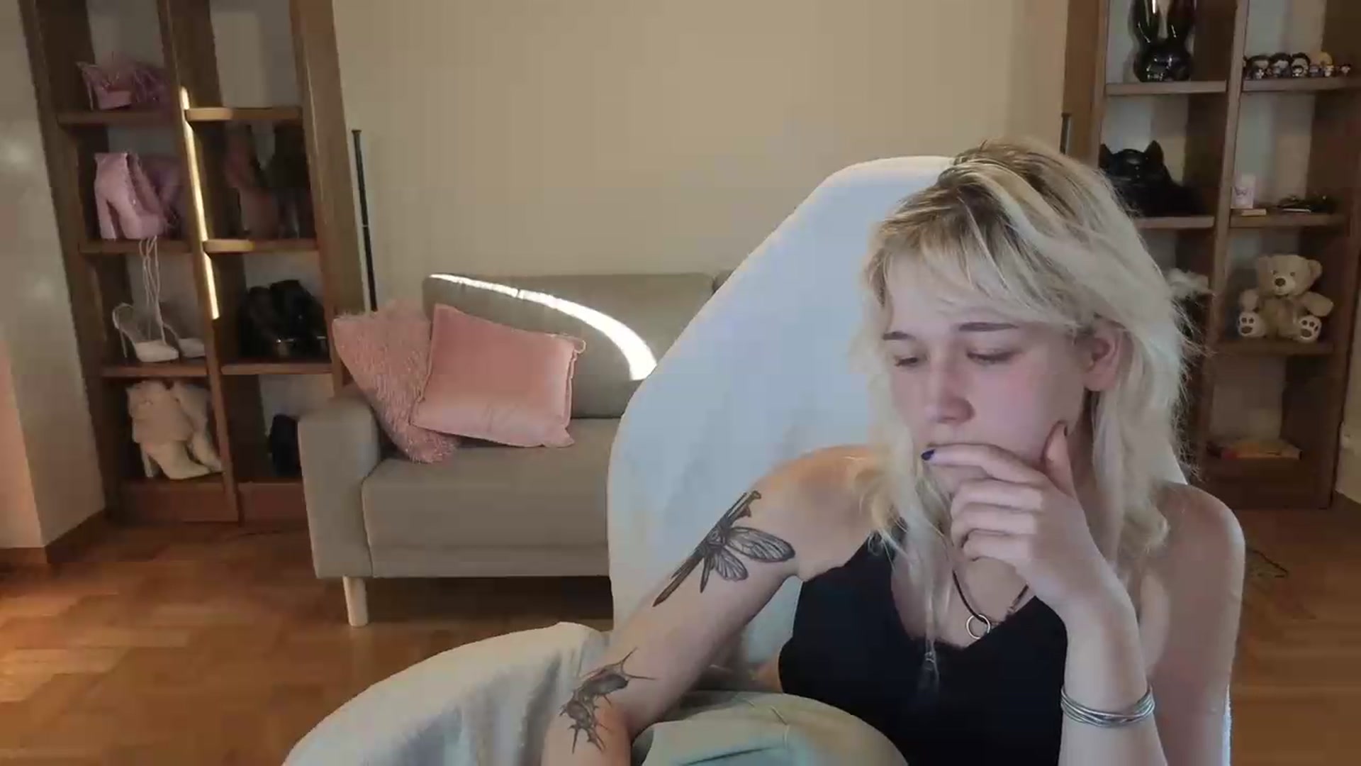 Gallery image thumbnail from Liliia's myfreecams stream on, 06/06/2026, 17:47 image 9 of 20