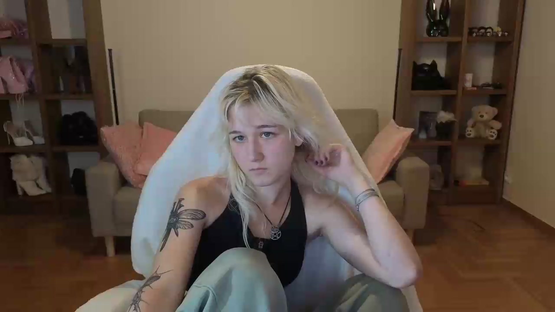 Gallery image thumbnail from Liliia's myfreecams stream on, 06/06/2026, 20:27 image 16 of 20