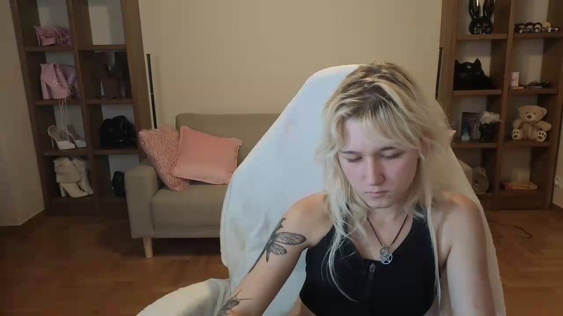 Gallery image thumbnail from Liliia's myfreecams stream on, 06/06/2026, 20:27 image 2 of 20