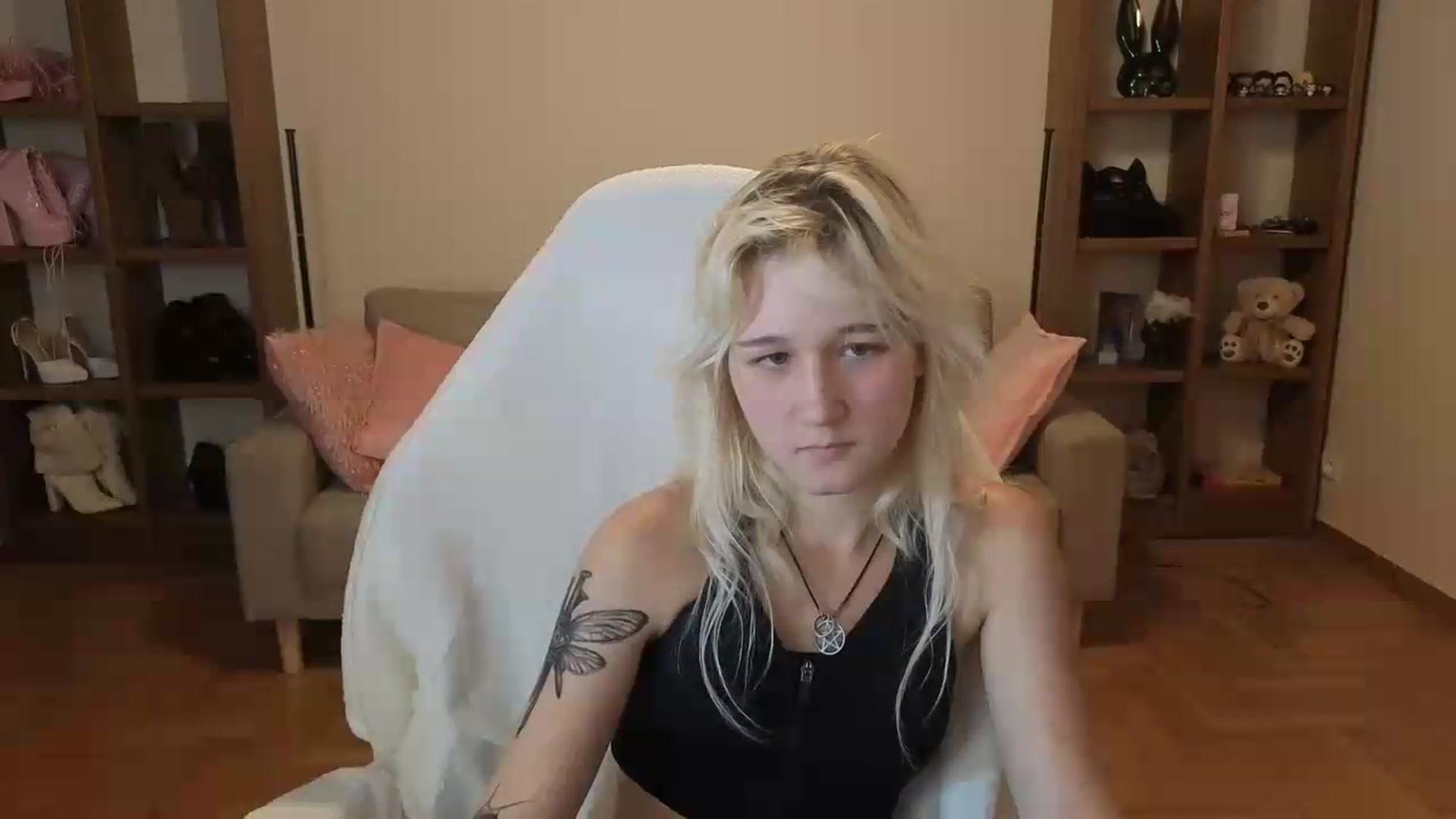 Gallery image thumbnail from Liliia's myfreecams stream on, 06/06/2026, 20:27 image 8 of 20