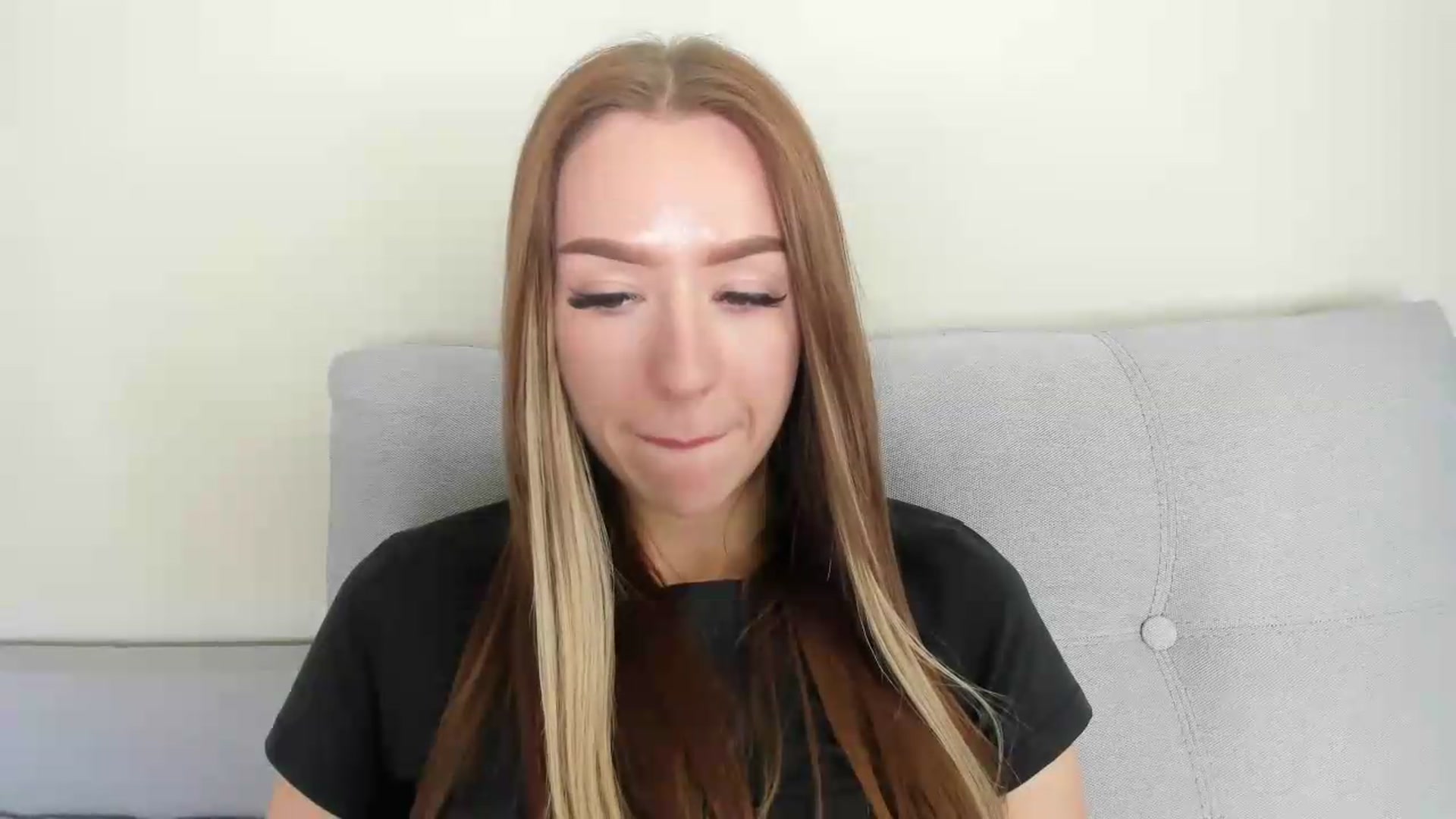Gallery image thumbnail from Lilisa's myfreecams stream on, 05/15/2026, 13:10 image 18 of 20