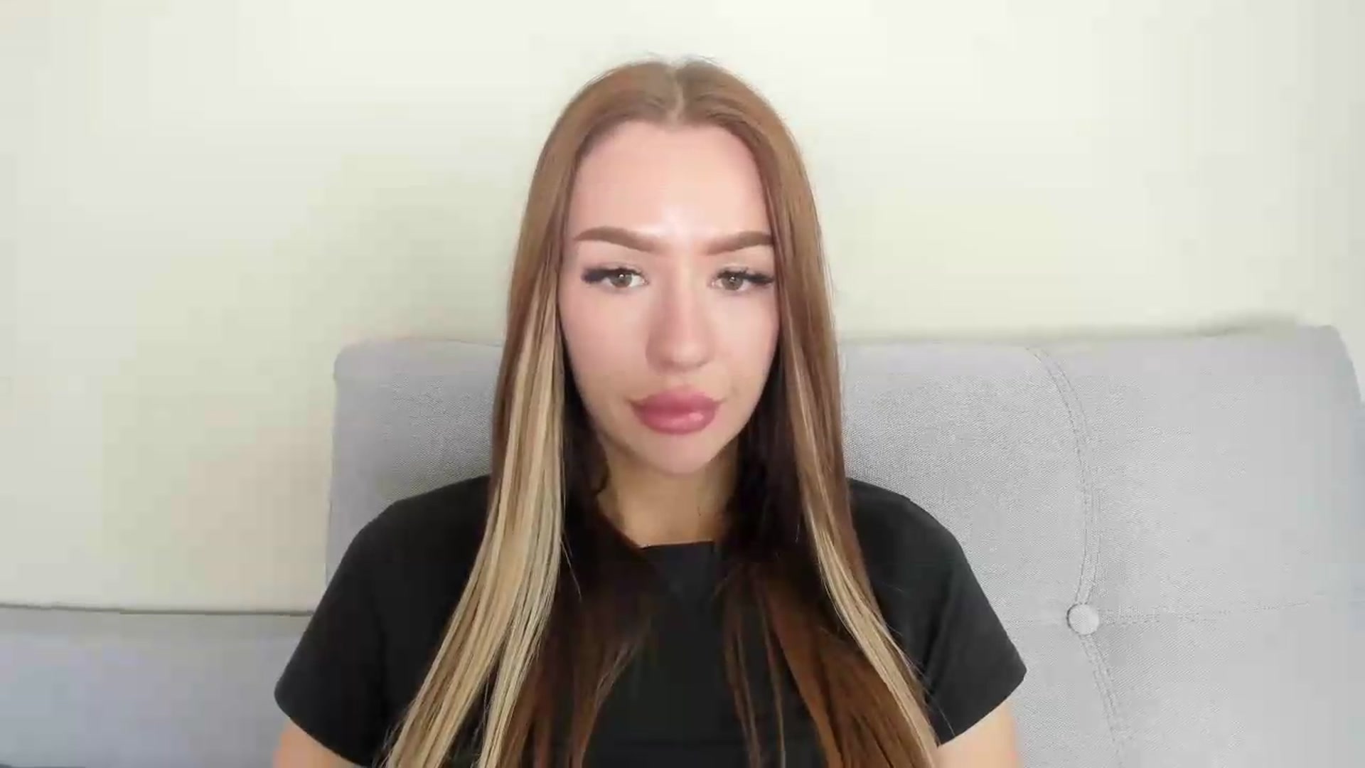 Gallery image thumbnail from Lilisa's myfreecams stream on, 05/15/2026, 13:10 image 17 of 20