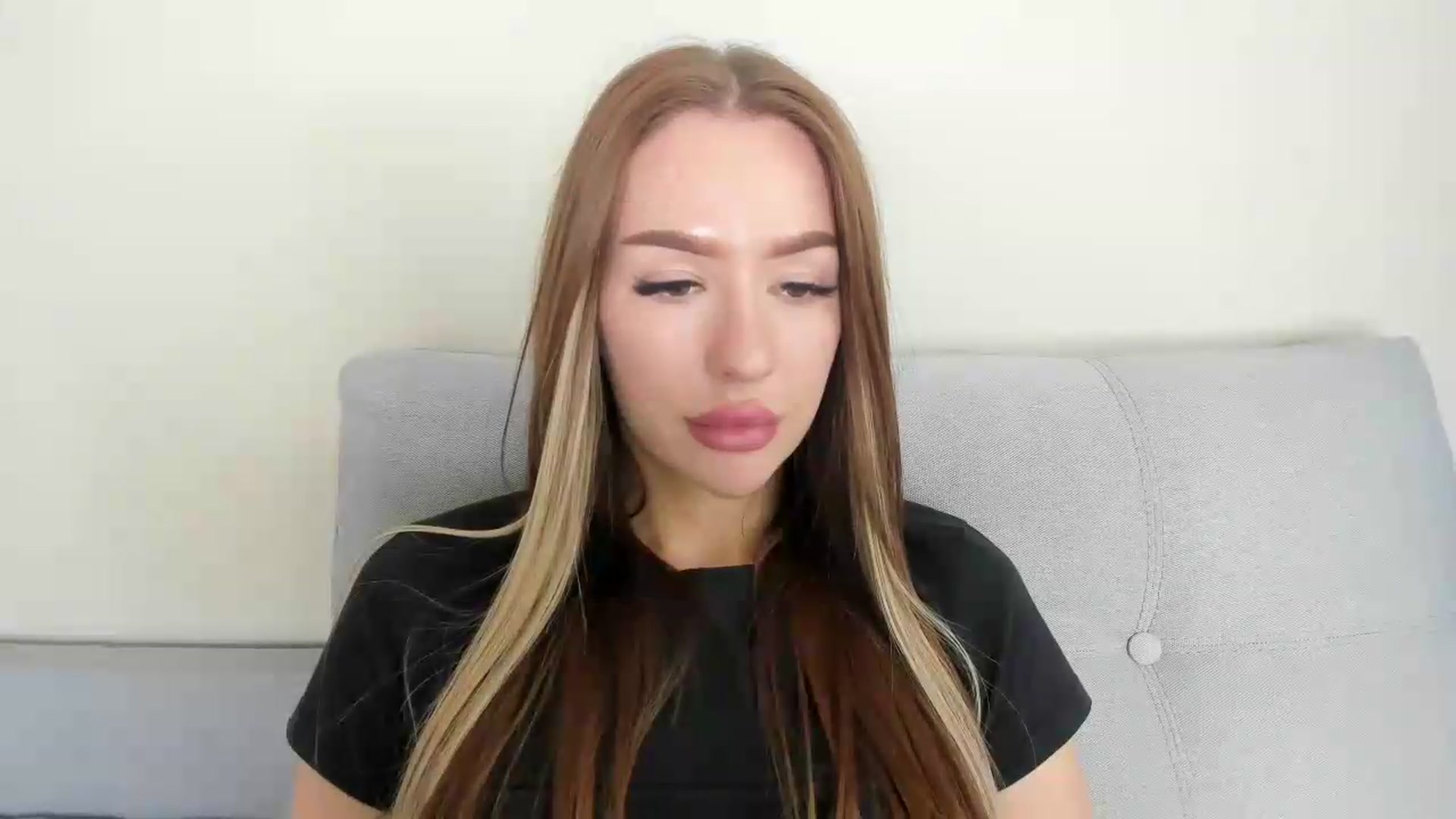 Gallery image thumbnail from Lilisa's myfreecams stream on, 05/15/2026, 13:10 image 5 of 20