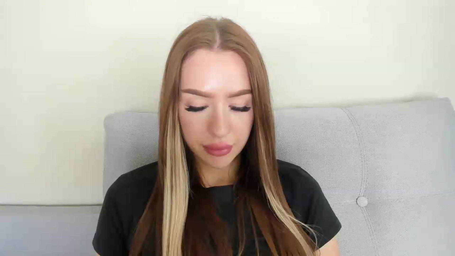 Gallery image thumbnail from Lilisa's myfreecams stream on, 05/15/2026, 13:10 image 20 of 20