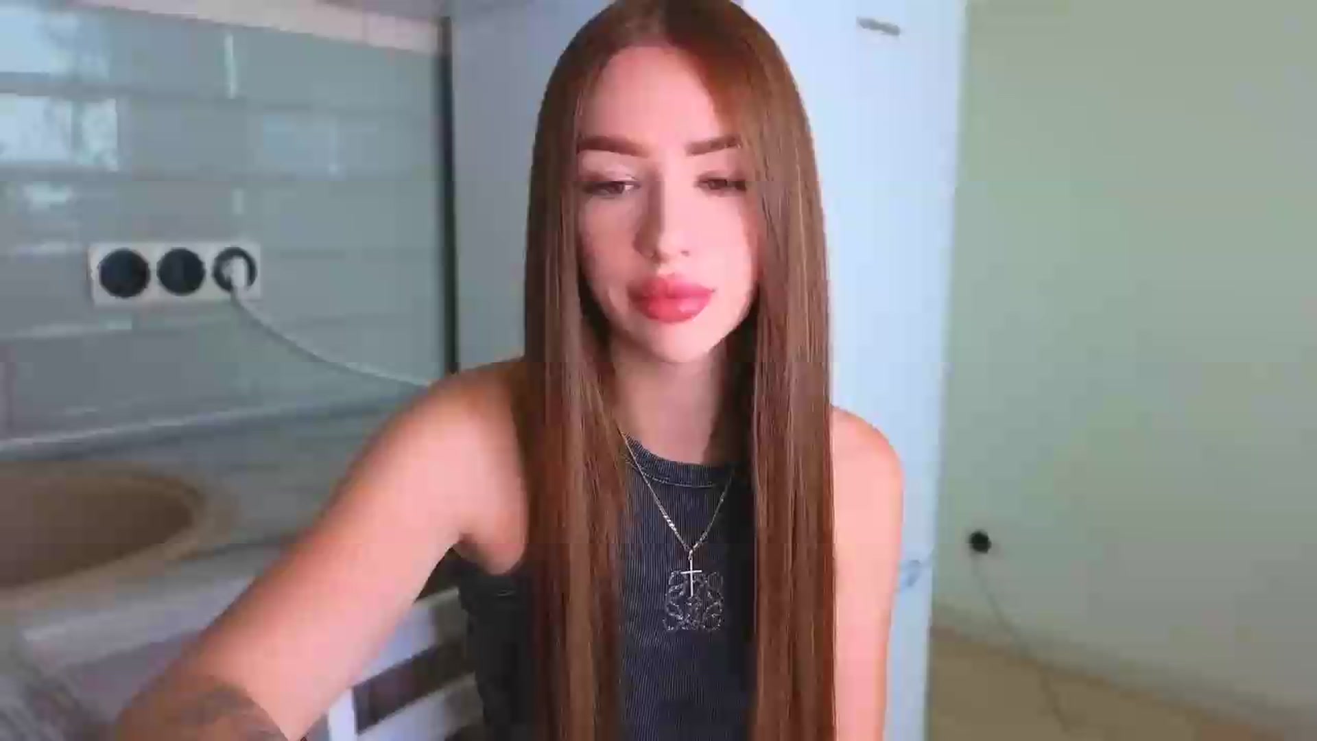 Gallery image thumbnail from Lilisa's myfreecams stream on, 06/28/2026, 08:50 image 14 of 20