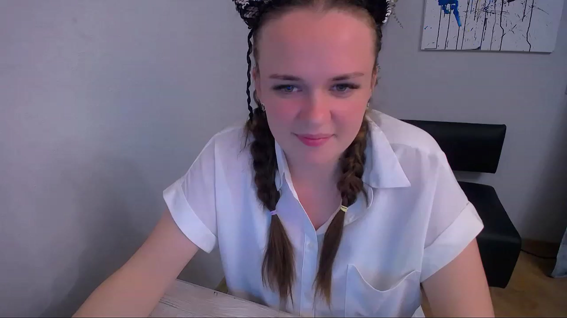 Gallery image thumbnail from Lilit_mod's myfreecams stream on, 05/21/2023, 19:05 image 16 of 20