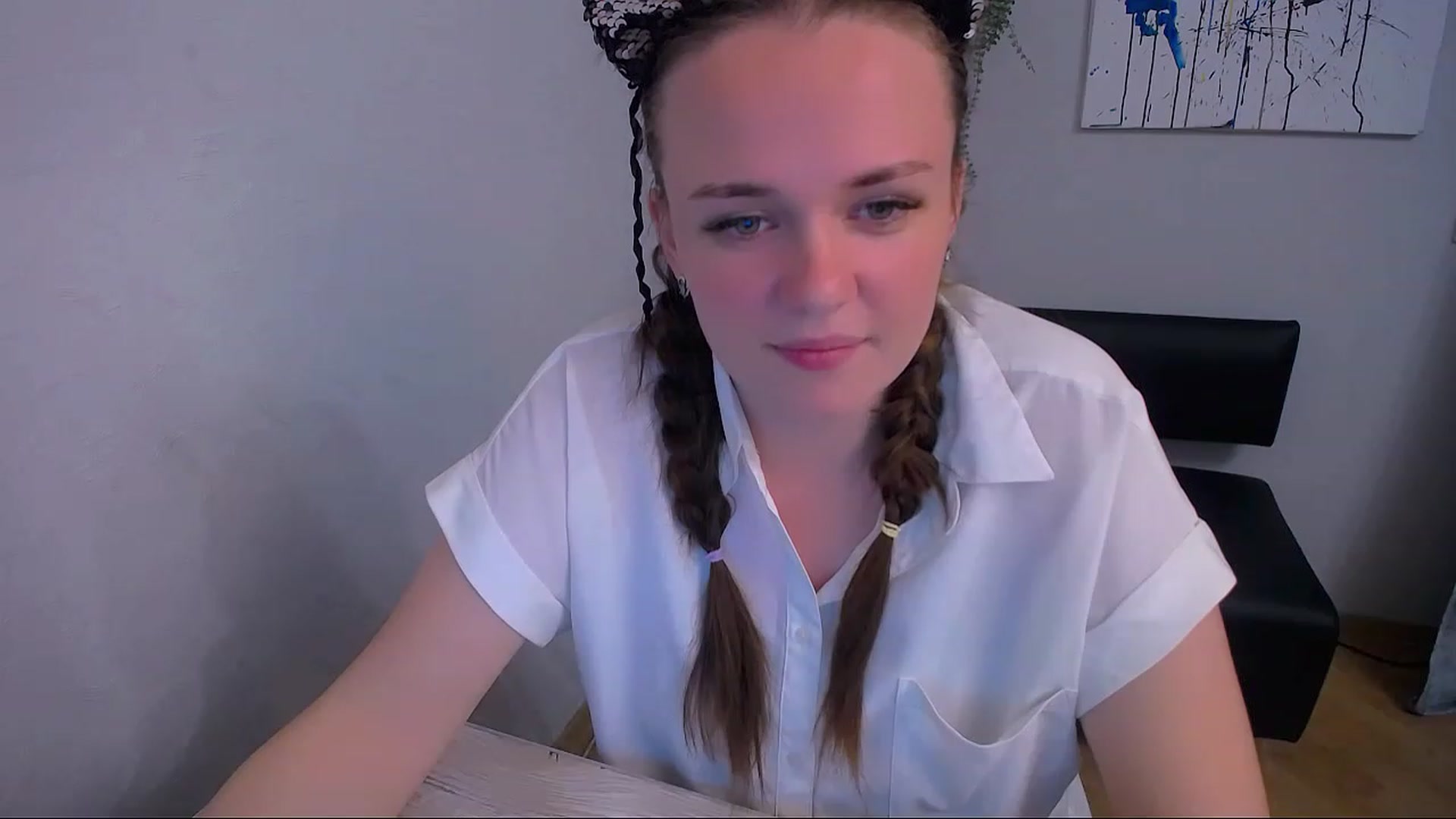 Gallery image thumbnail from Lilit_mod's myfreecams stream on, 05/21/2023, 19:05 image 17 of 20