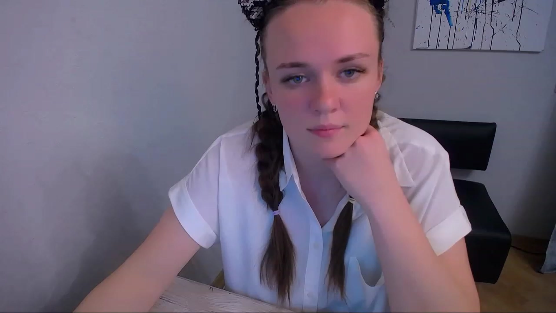 Gallery image thumbnail from Lilit_mod's myfreecams stream on, 05/21/2023, 19:05 image 13 of 20